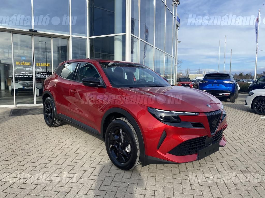 ALFA ROMEO JUNIOR 2026 - 1