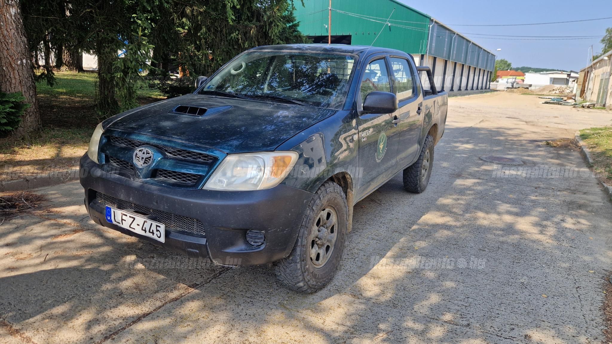 TOYOTA HILUX 2008/8 - 1