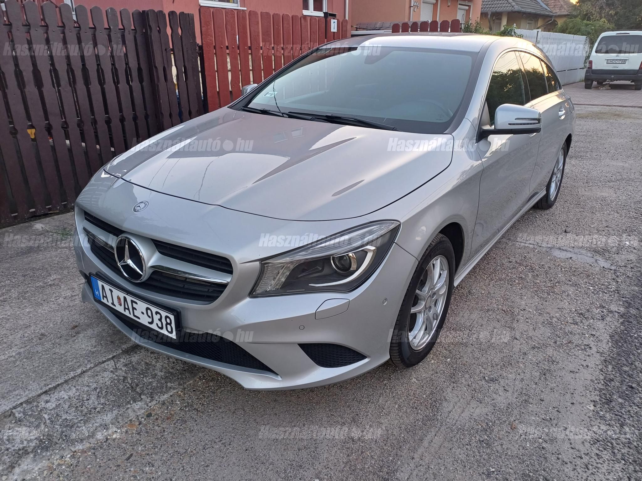 MERCEDES-BENZ CLA 200 2015/10 - 1