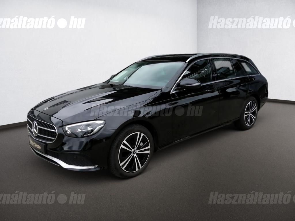 MERCEDES-BENZ E 400 2022/3 - 1