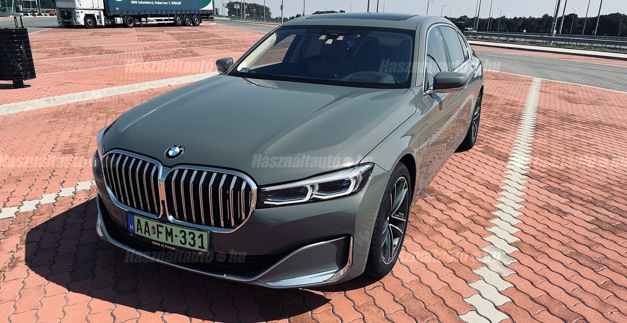 BMW 745 2020/12 - 1