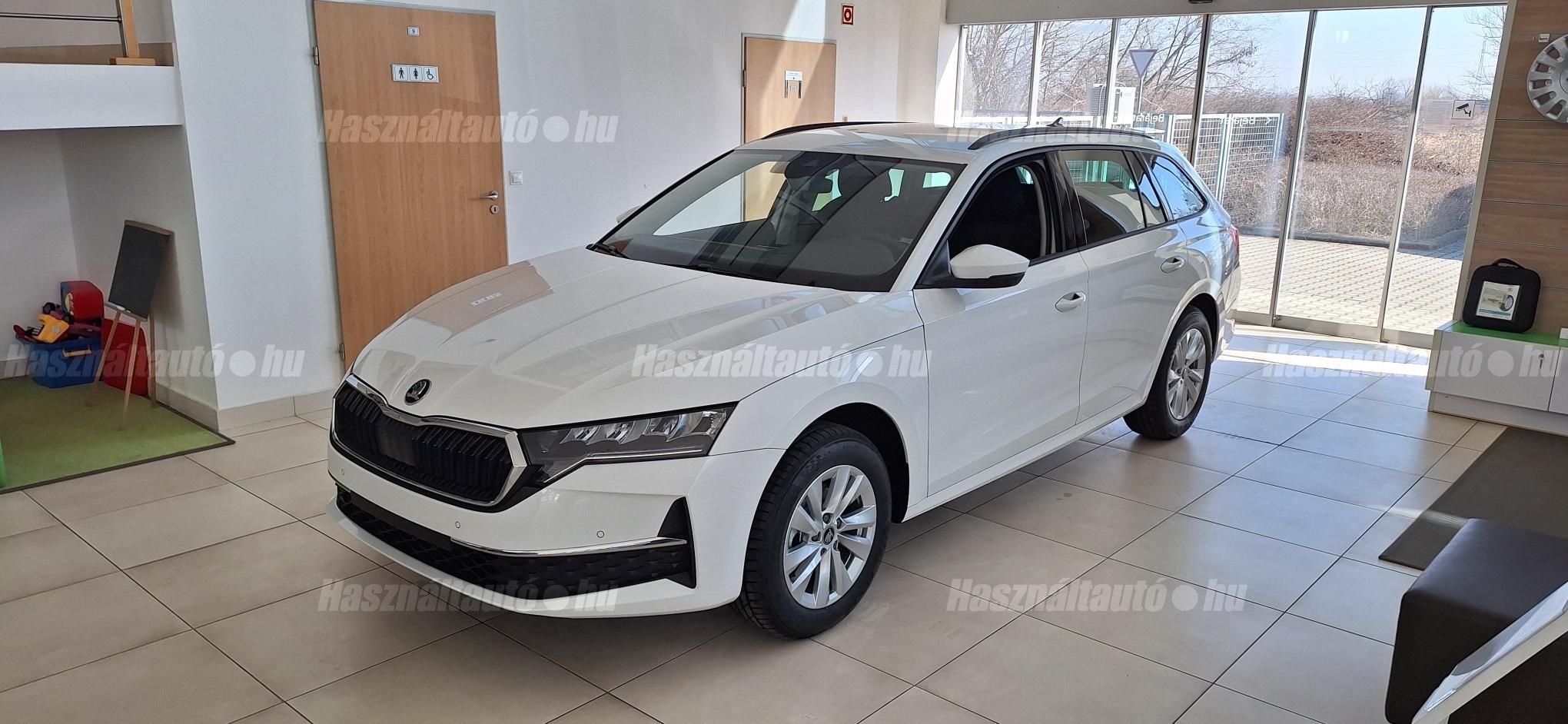 SKODA OCTAVIA 2024 - 1