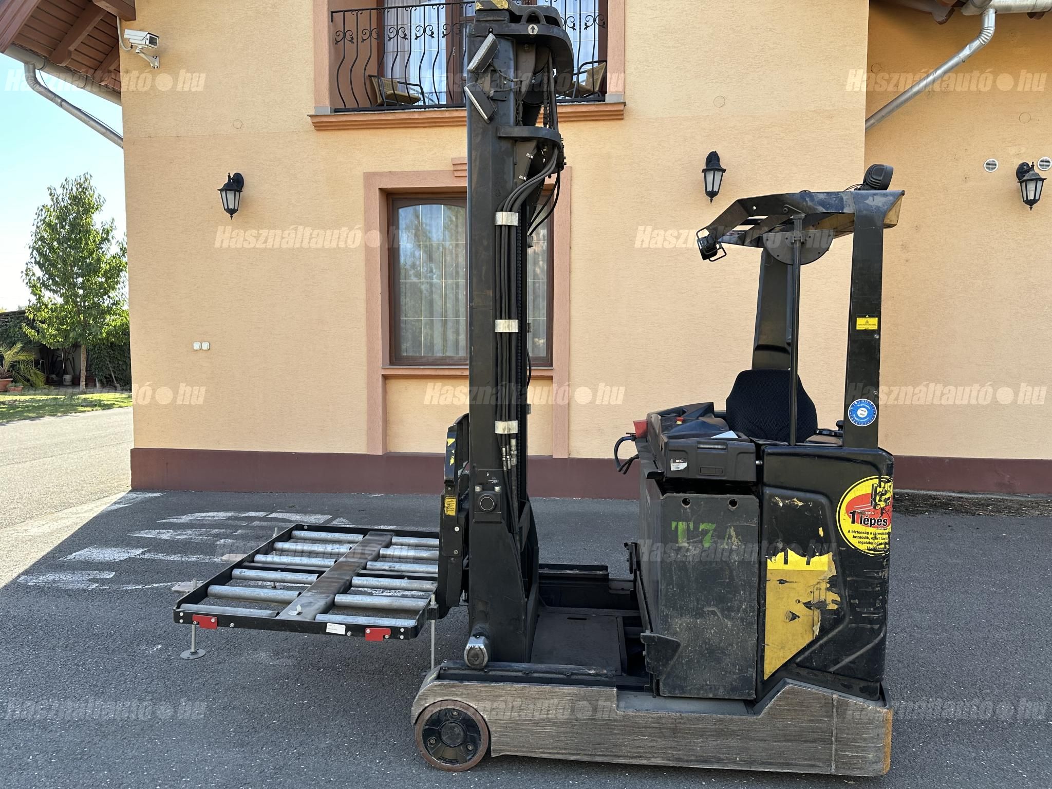 CATERPILLAR 2020 - 1
