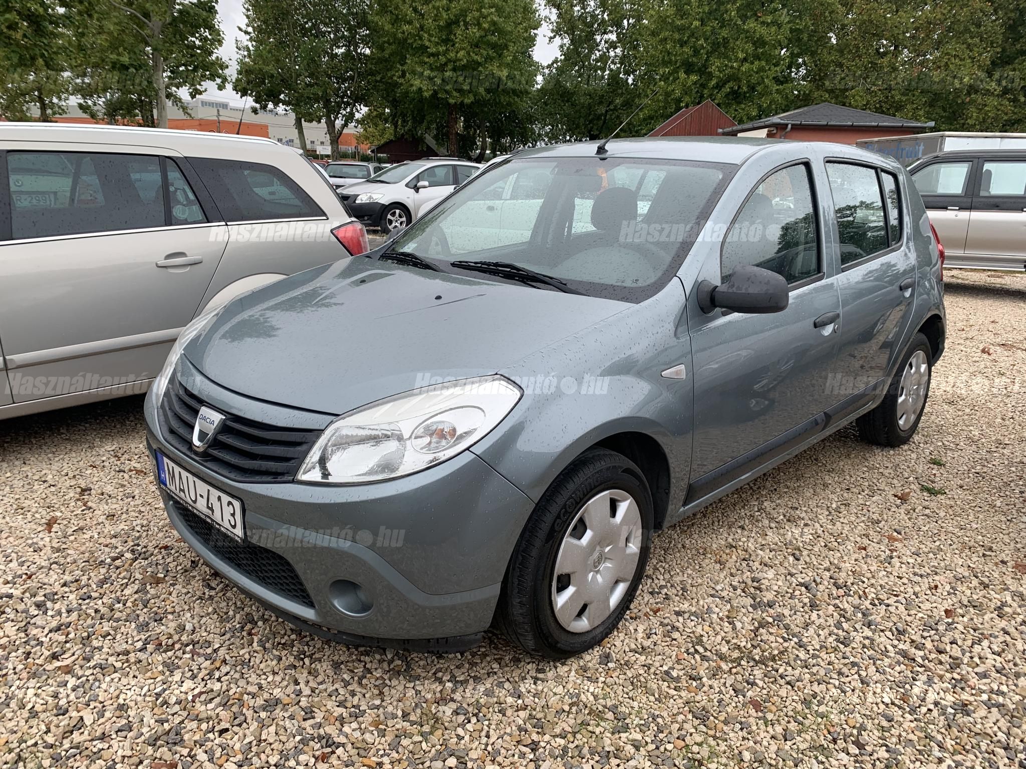 DACIA SANDERO 2009/6 - 1