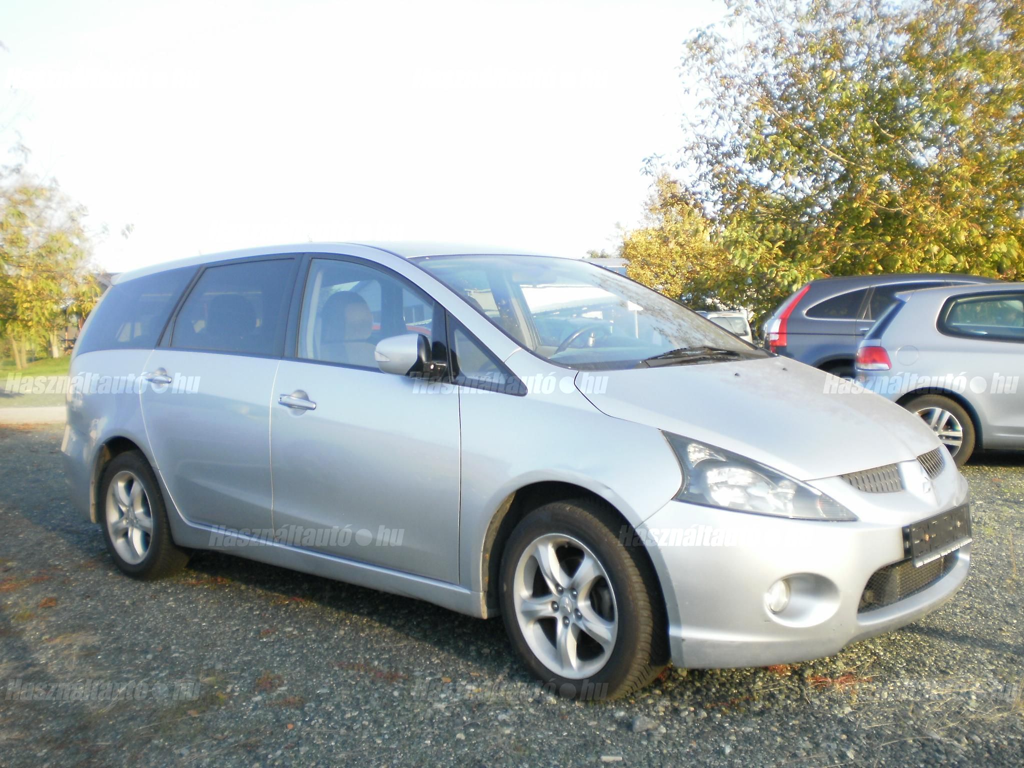 MITSUBISHI GRANDIS 2008/9 - 1
