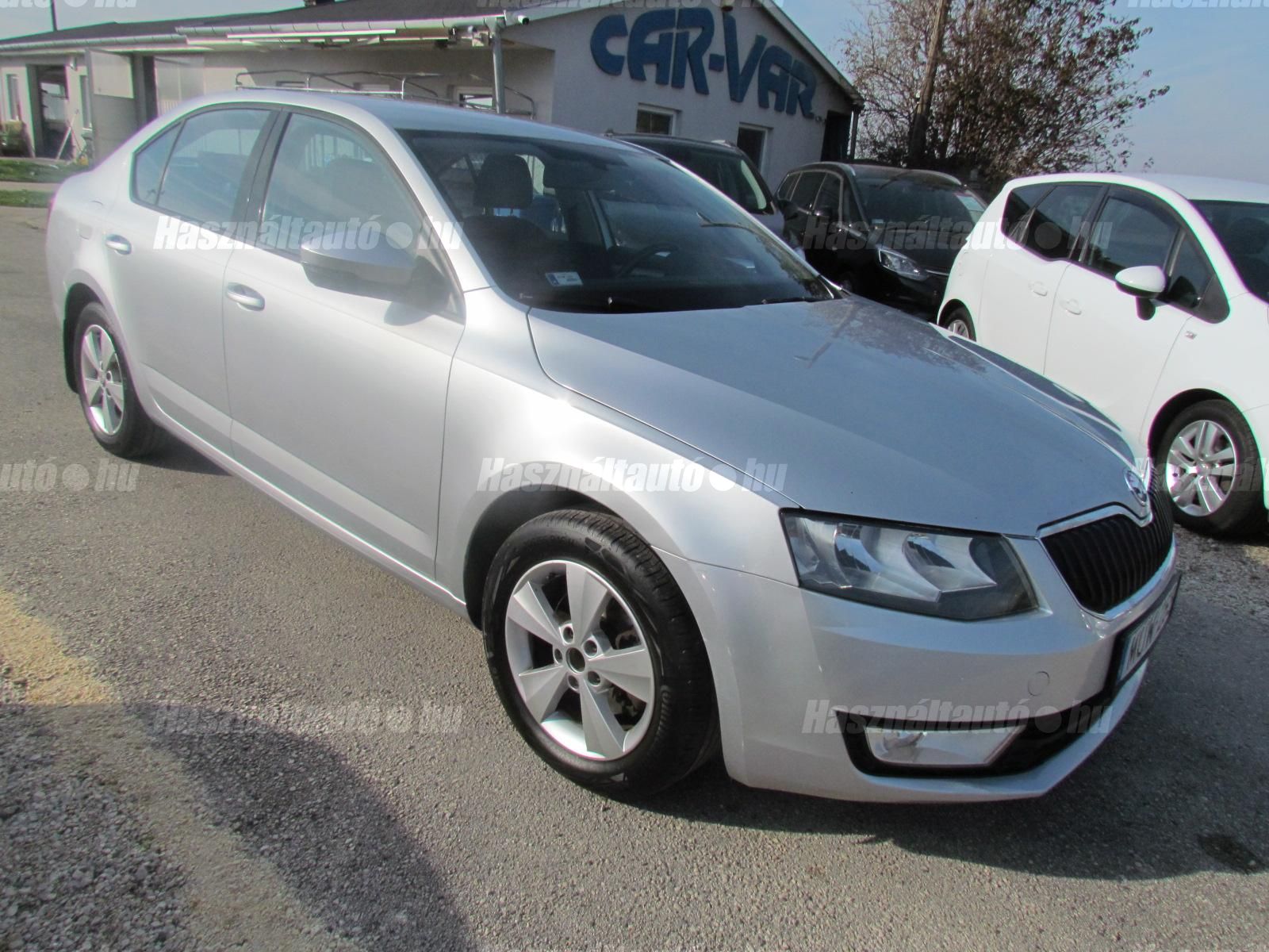 SKODA OCTAVIA 2014/8 - 1