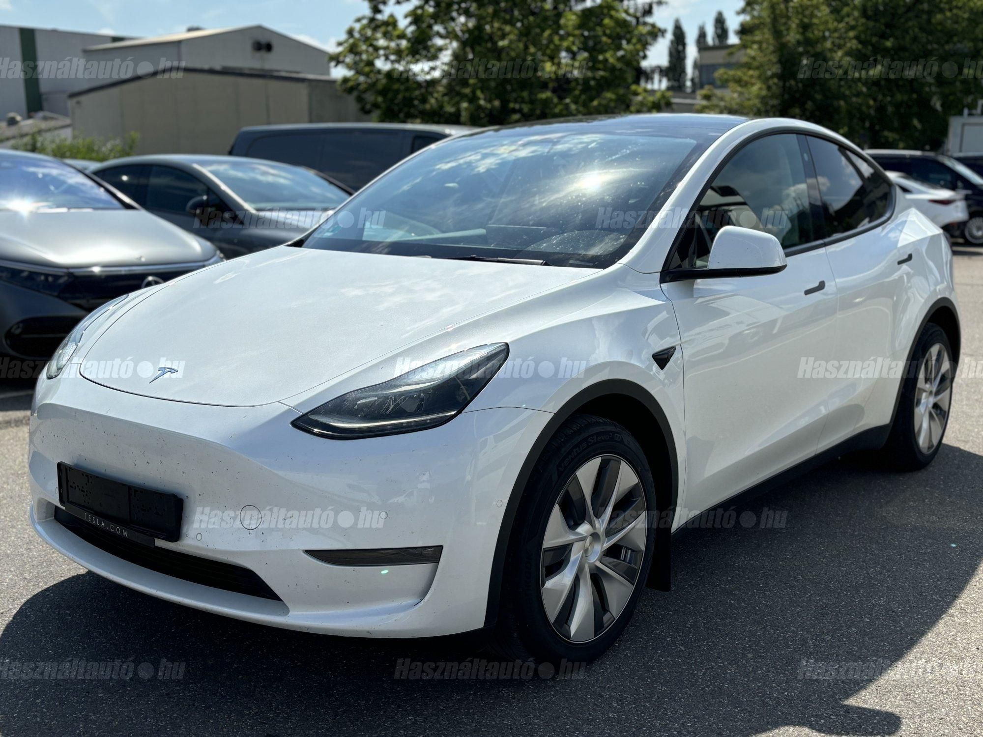 TESLA MODEL Y 2022/12 - 1