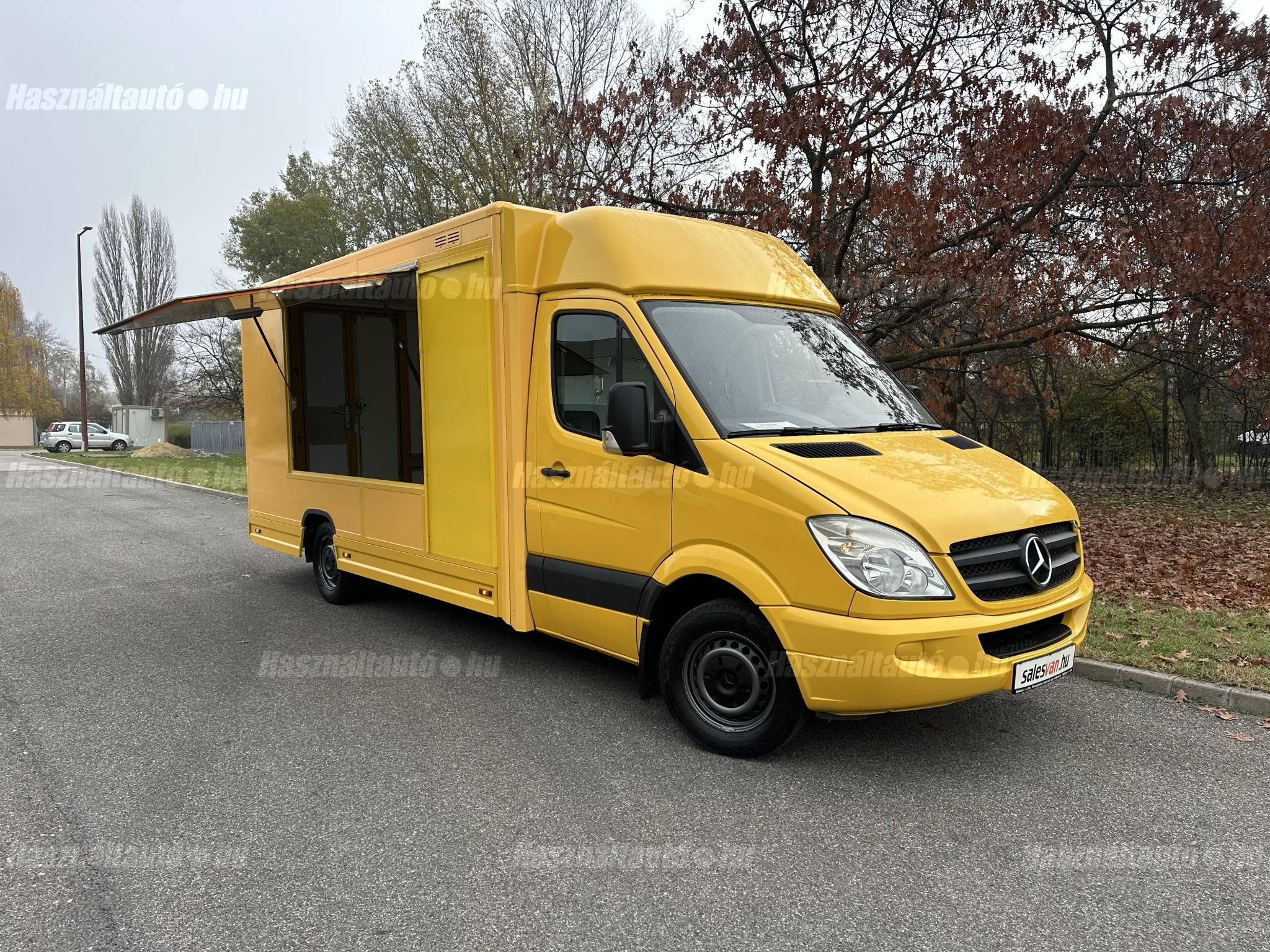 MERCEDES-BENZ 2011/1 - 1