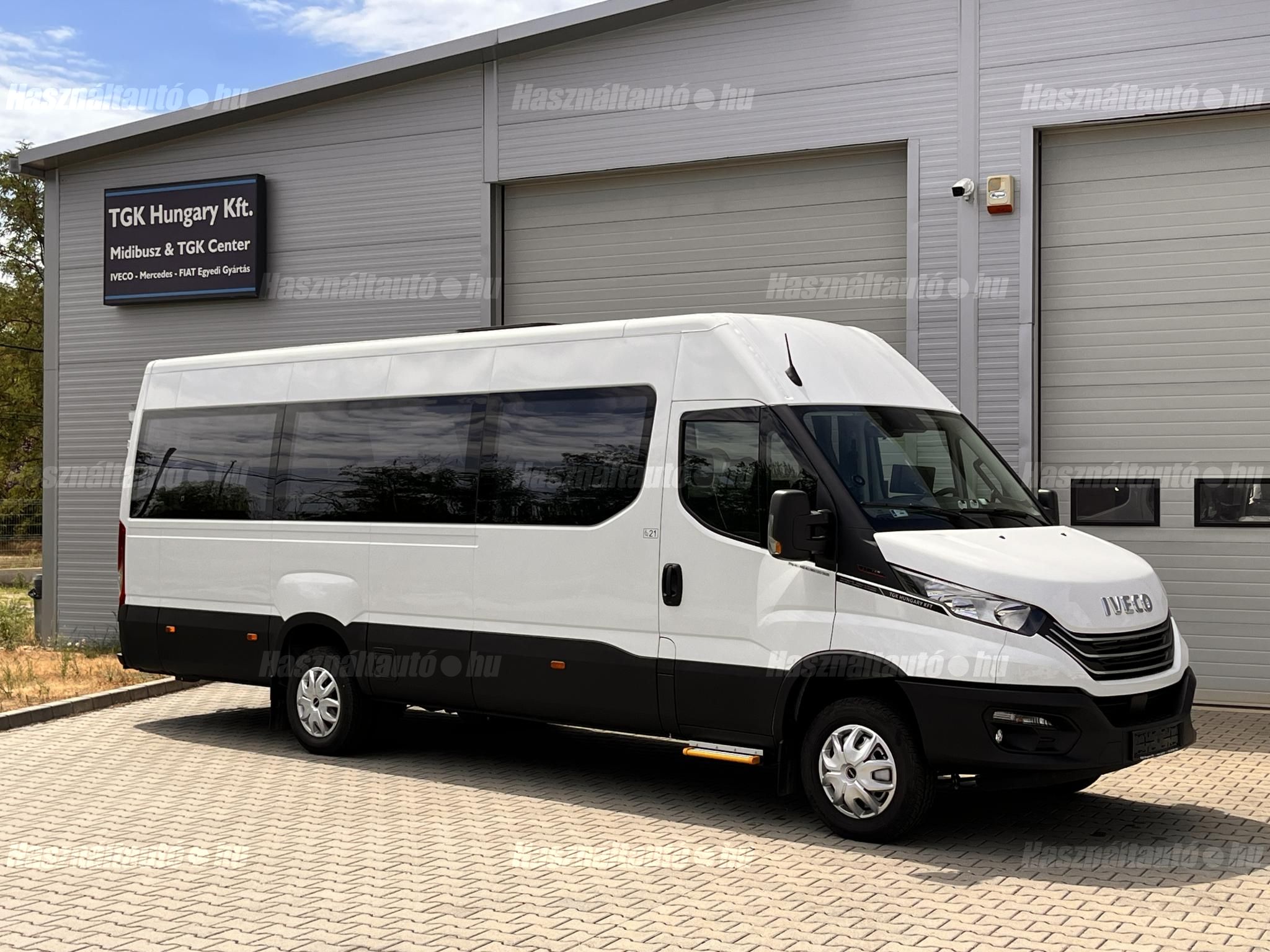 IVECO Daily 50C18HV 21 fős busz