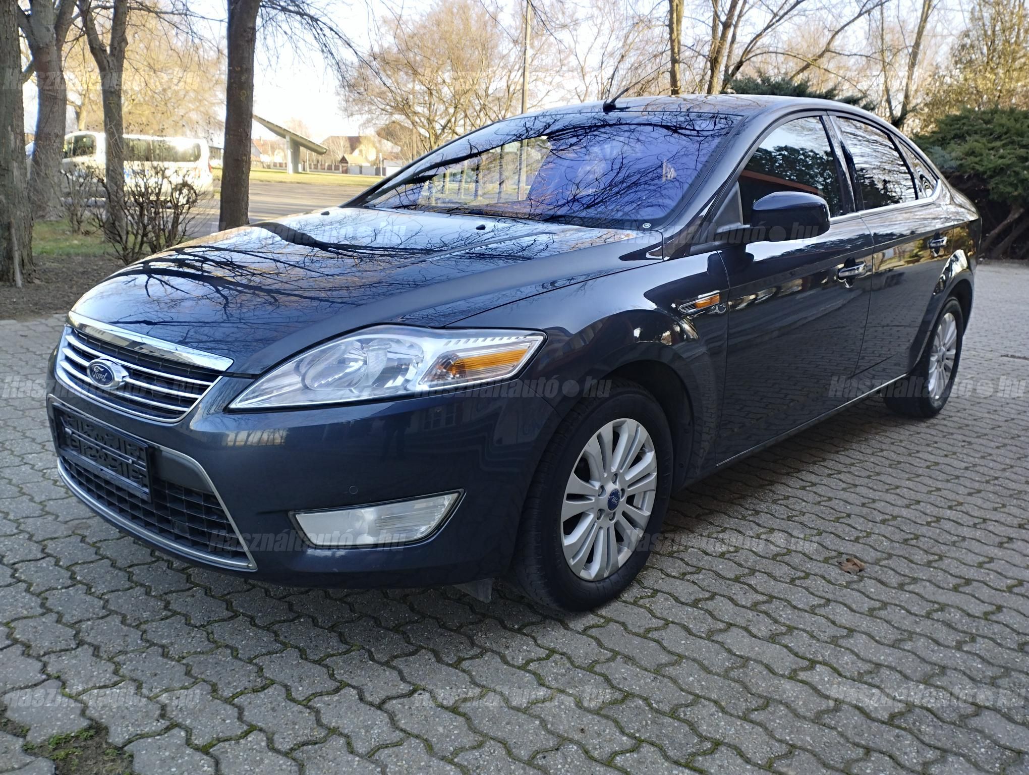 FORD MONDEO 2010/4 - 1