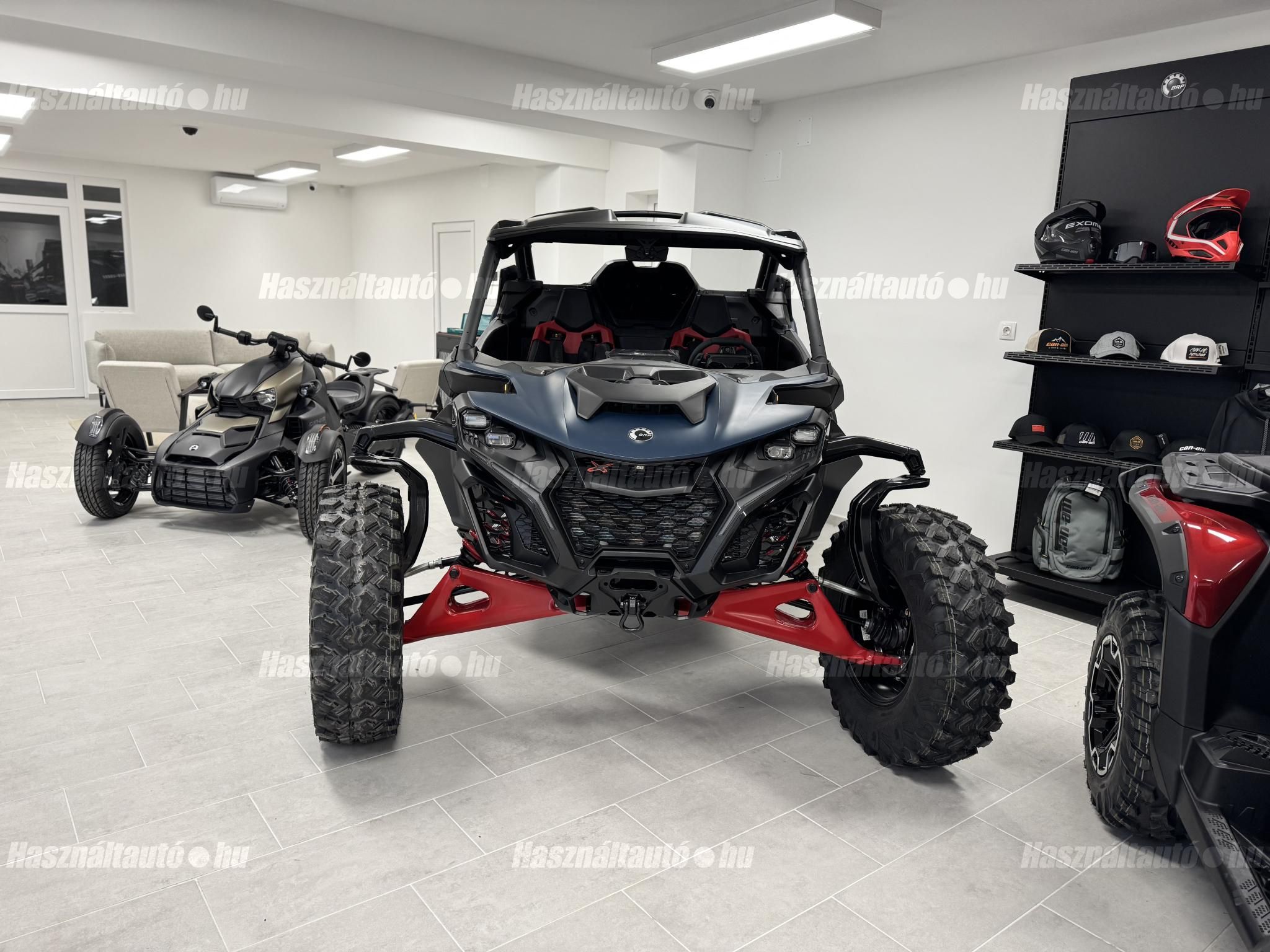 CAN-AM MAVERICK 2026 - 1