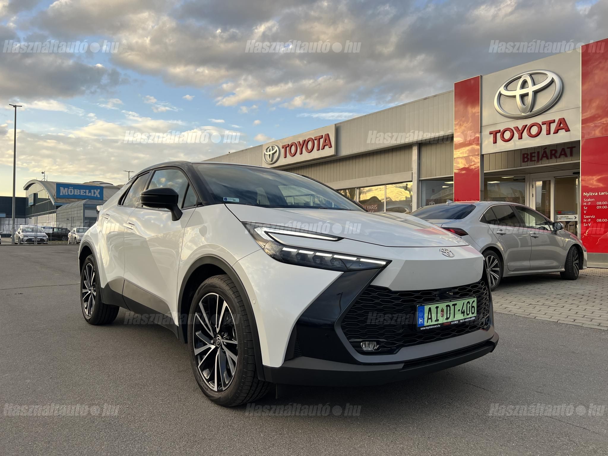 TOYOTA C-HR 2024/8 - 1