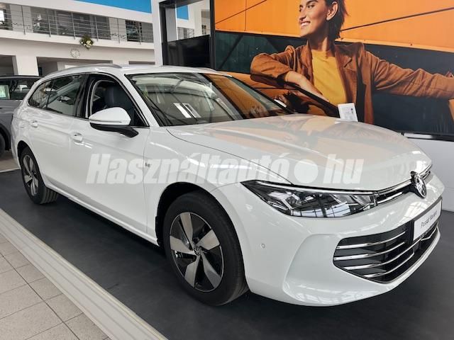 VOLKSWAGEN PASSAT 2025 - 1
