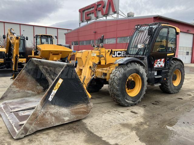 JCB 2021/8 - 1