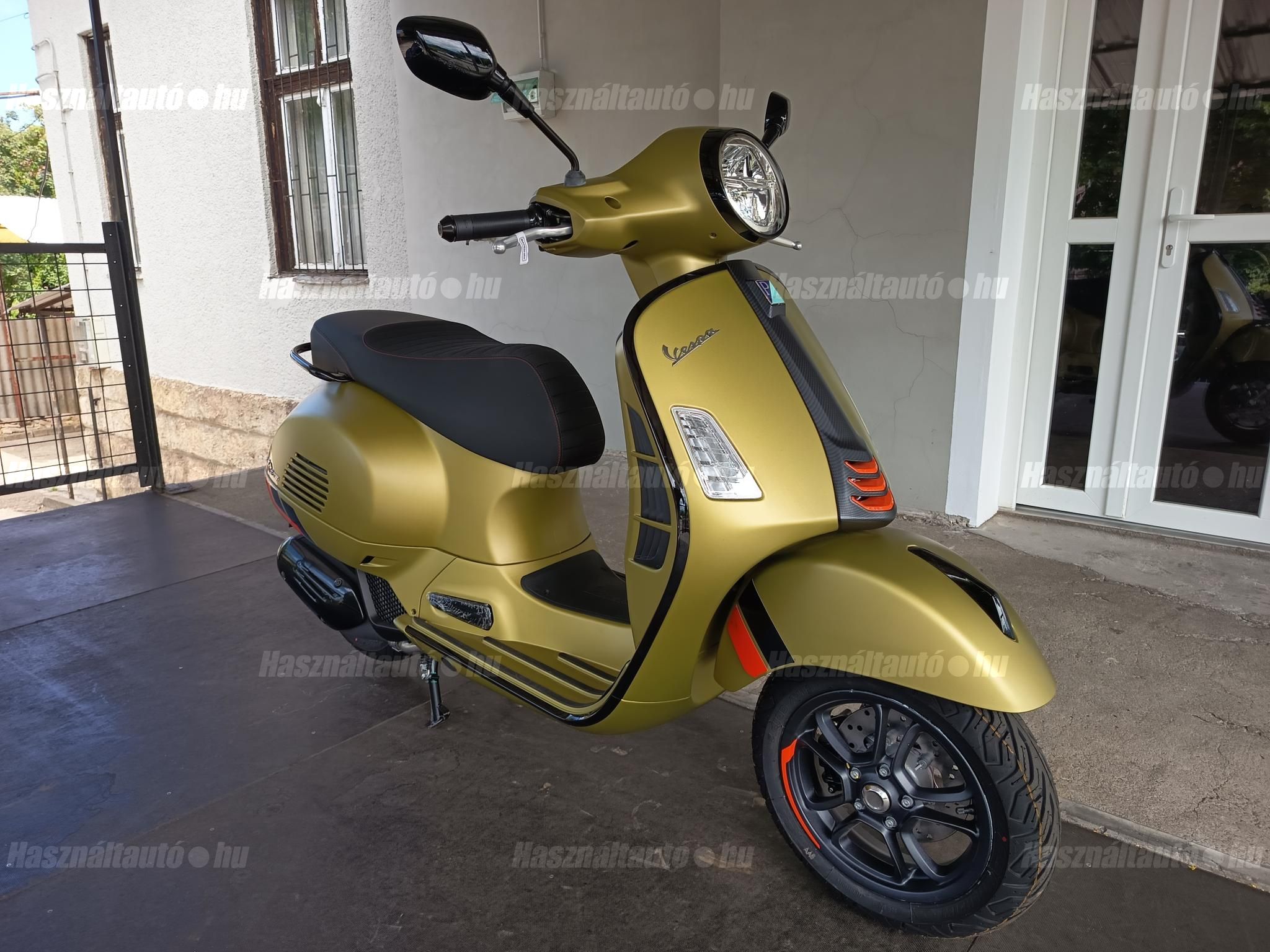 VESPA GTS 2024/12 - 1