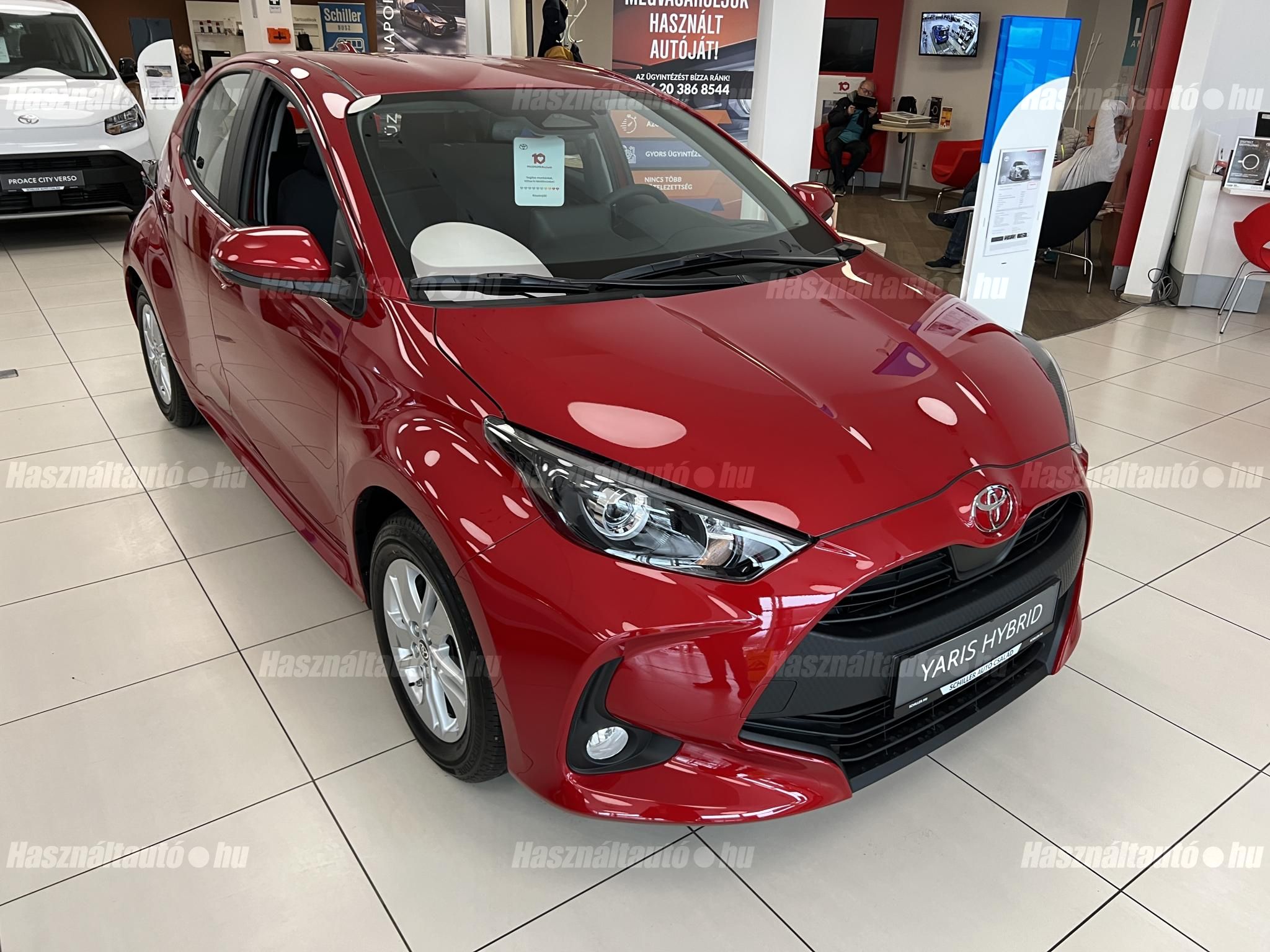 TOYOTA YARIS 2024/12 - 1