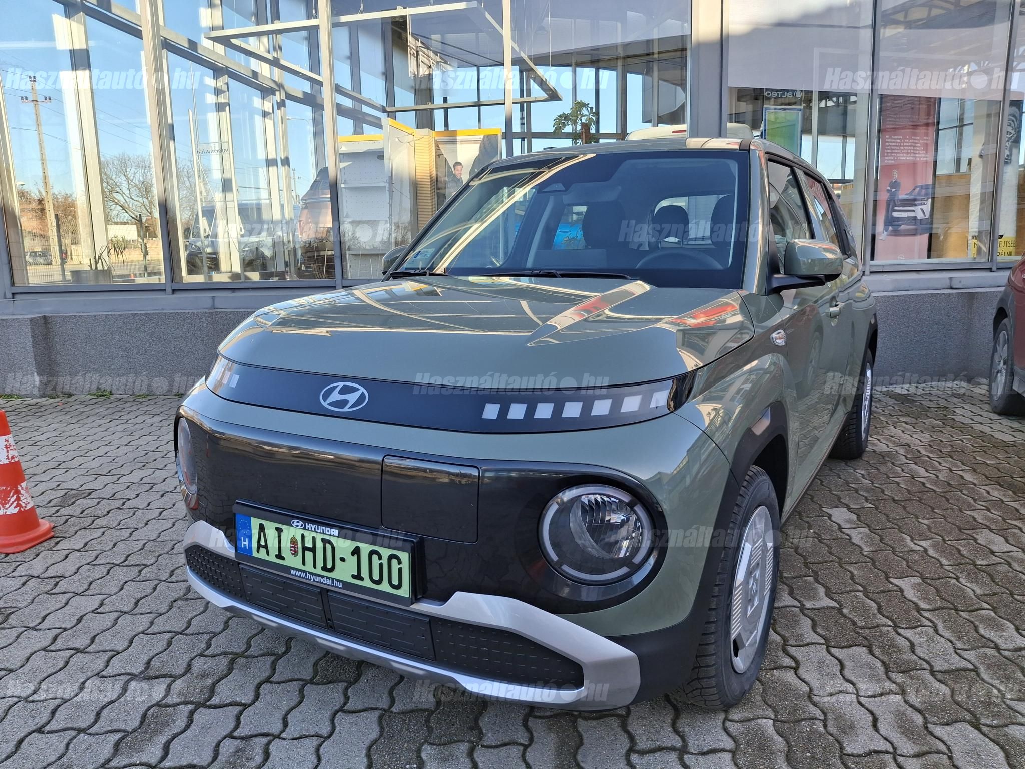HYUNDAI INSTER 2024/12 - 1