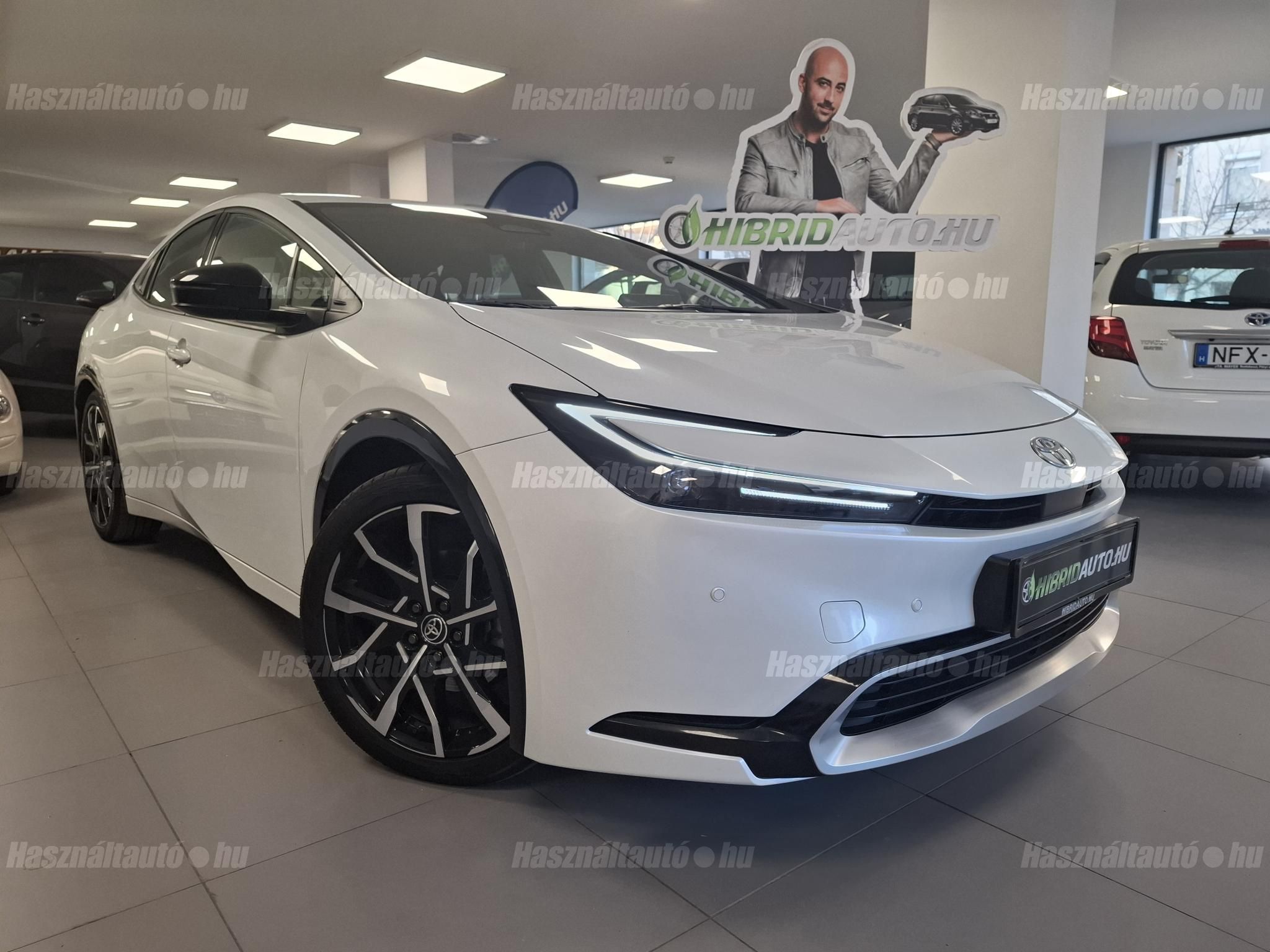 TOYOTA PRIUS 2024/2 - 1