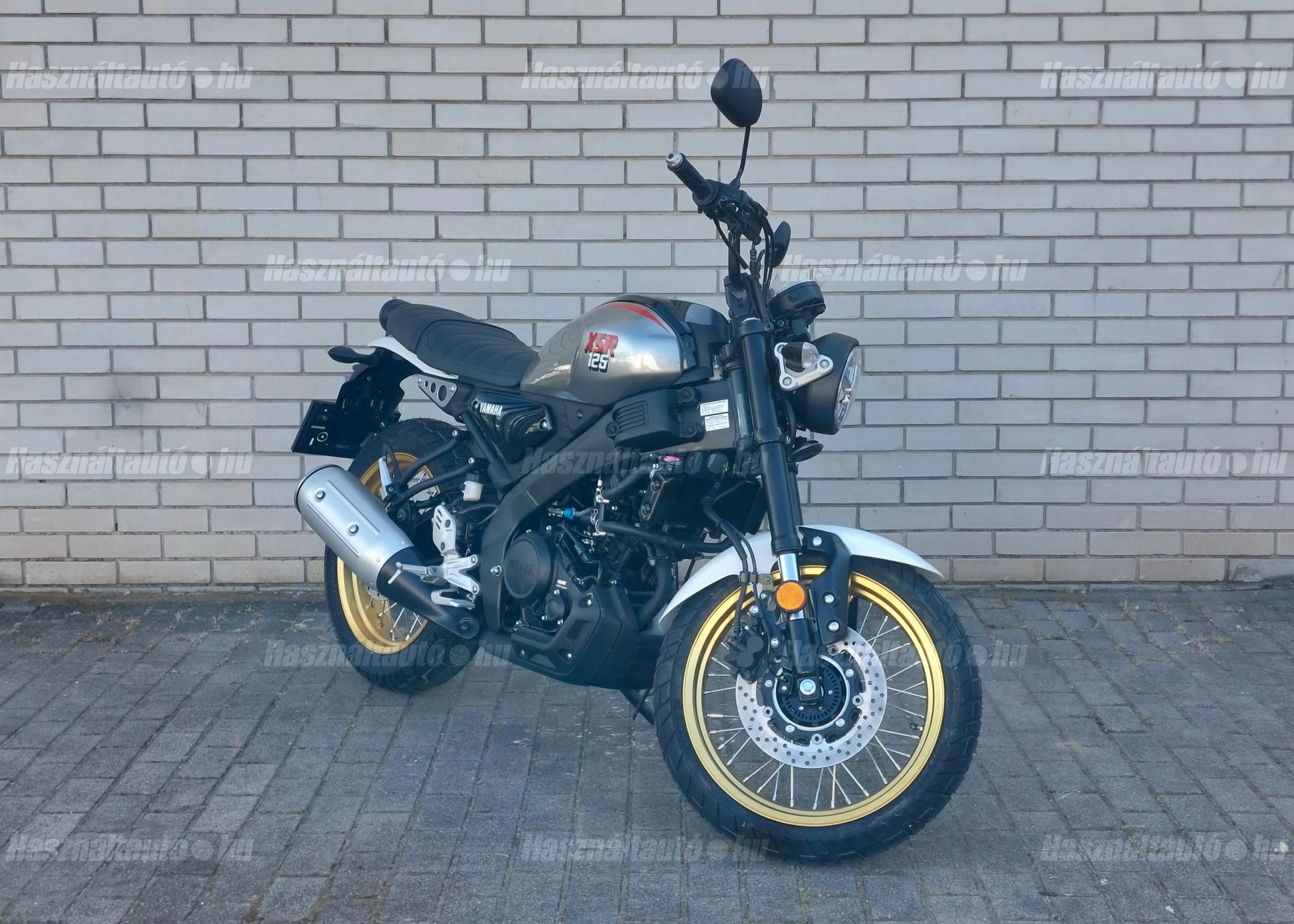 YAMAHA XSR 2026 - 1