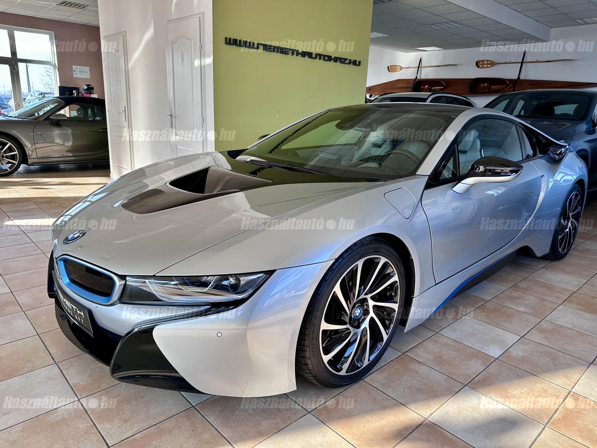 BMW I8 2015/12 - 1
