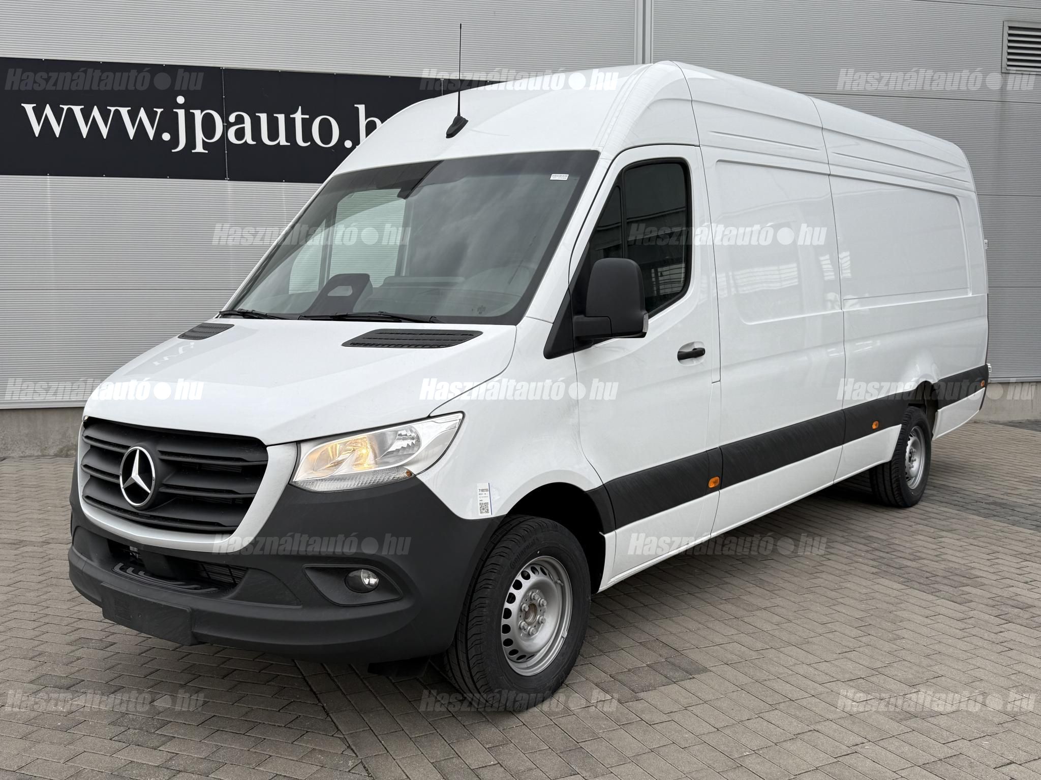 MERCEDES-BENZ SPRINTER 2025 - 1