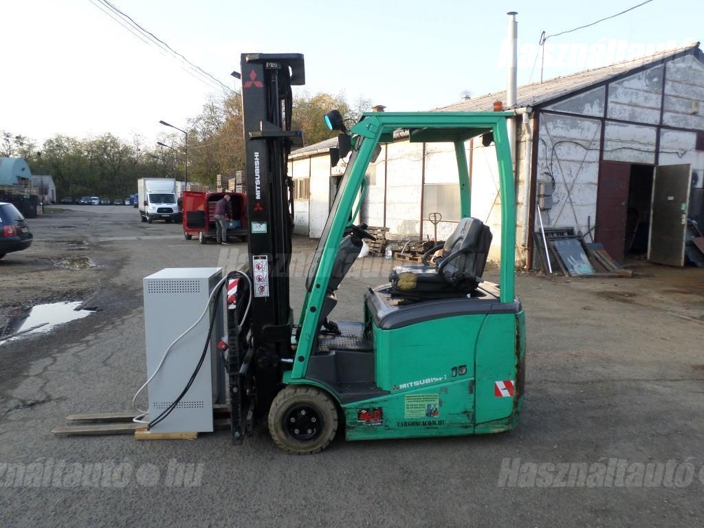 MITSUBISHI 2014 - 1