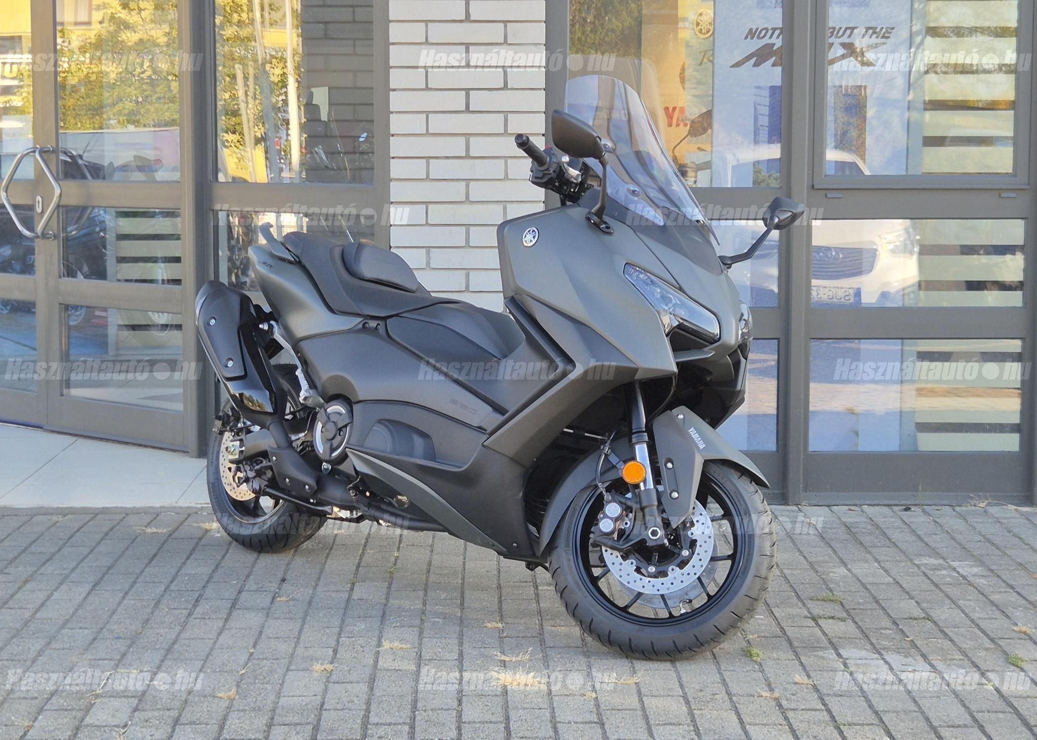 YAMAHA TMAX 2026 - 1