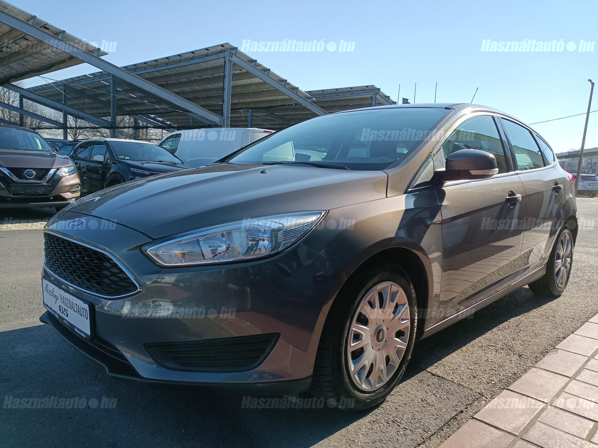FORD FOCUS 2015/12 - 1