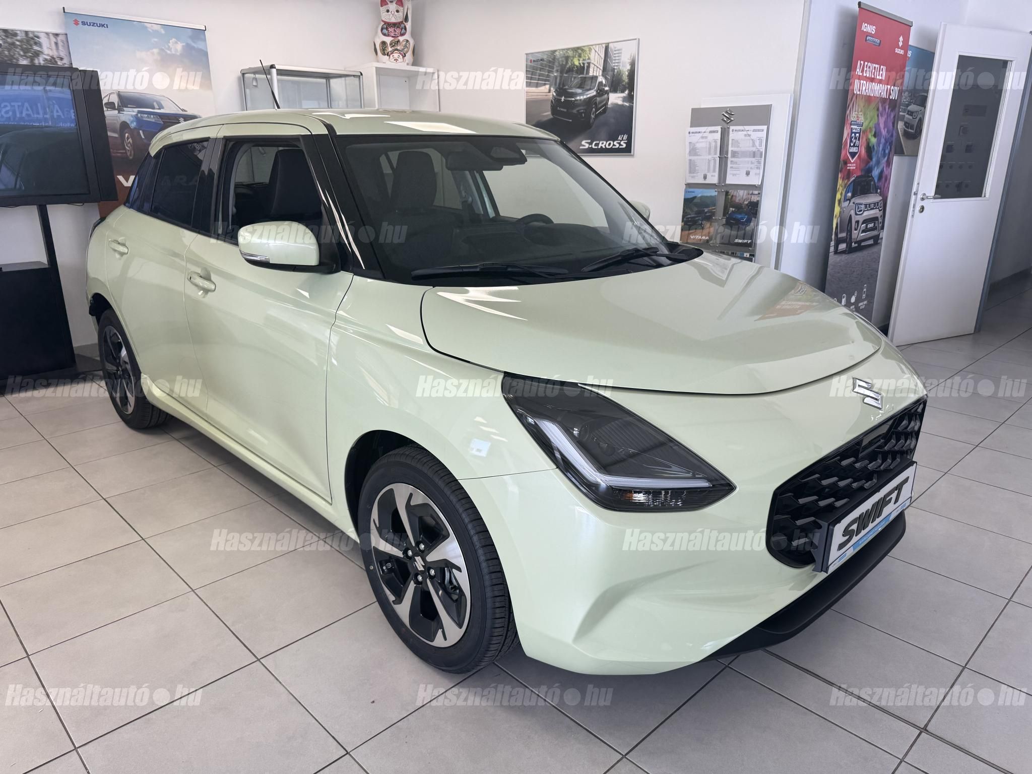 SUZUKI SWIFT 2025/2 - 1