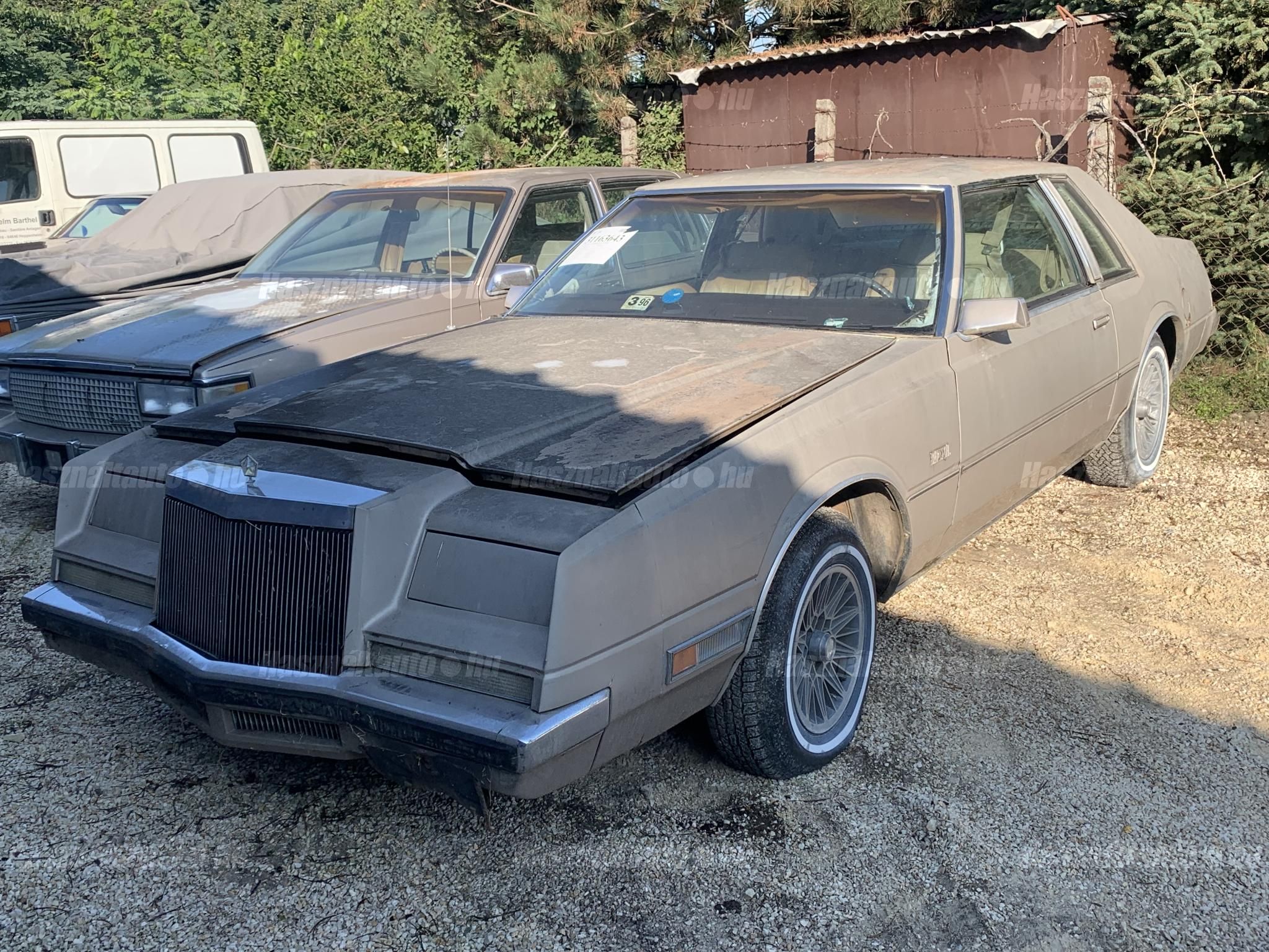 CHRYSLER IMPERIAL 1982/10 - 1