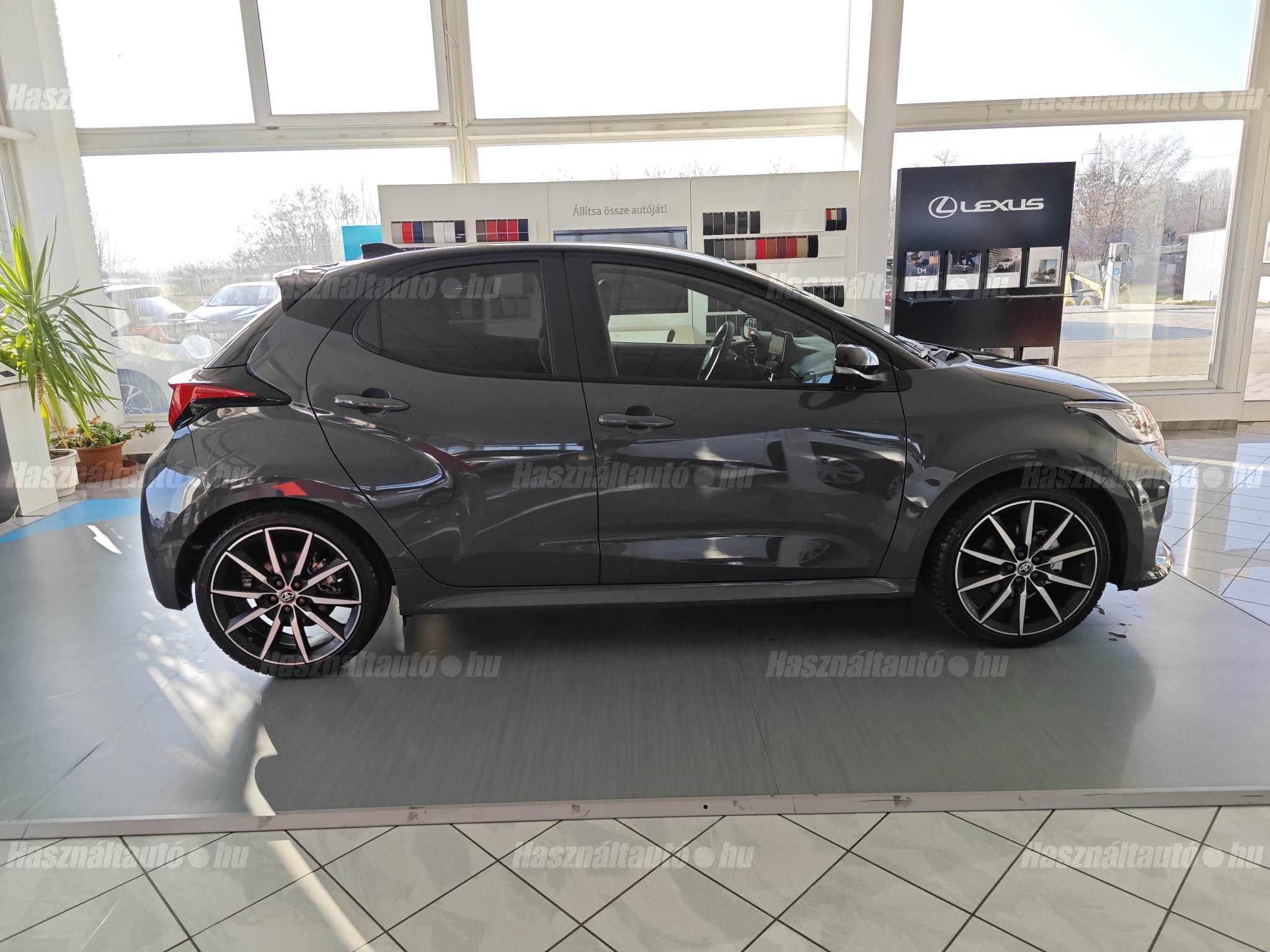 TOYOTA YARIS 2025 - 1