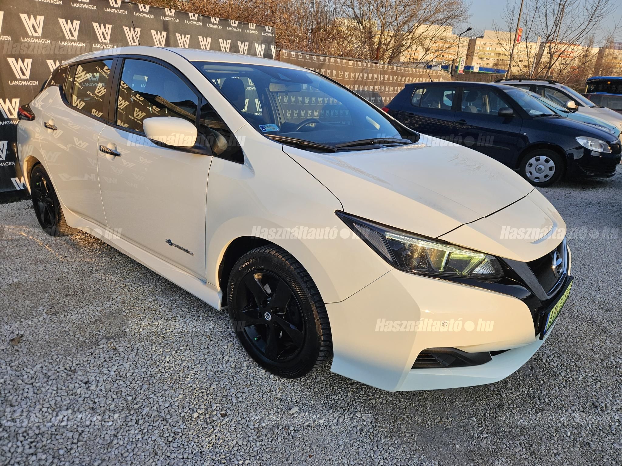 NISSAN LEAF 2018/4 - 1