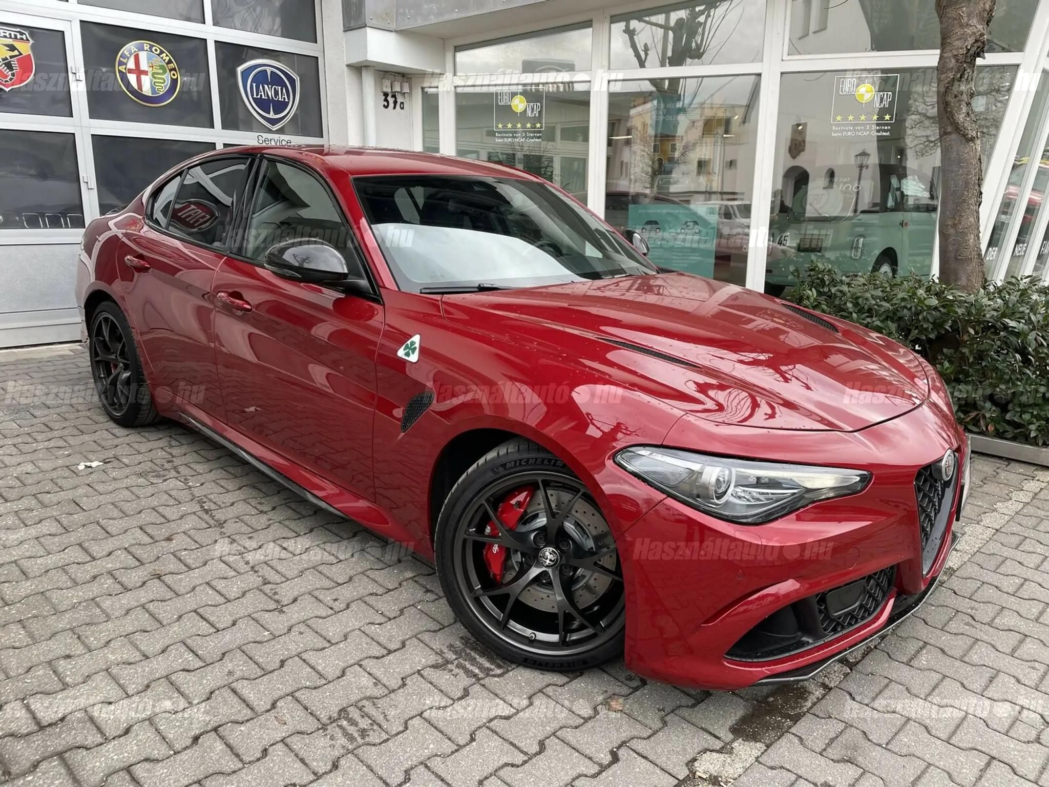 ALFA ROMEO GIULIA 2020/10 - 1