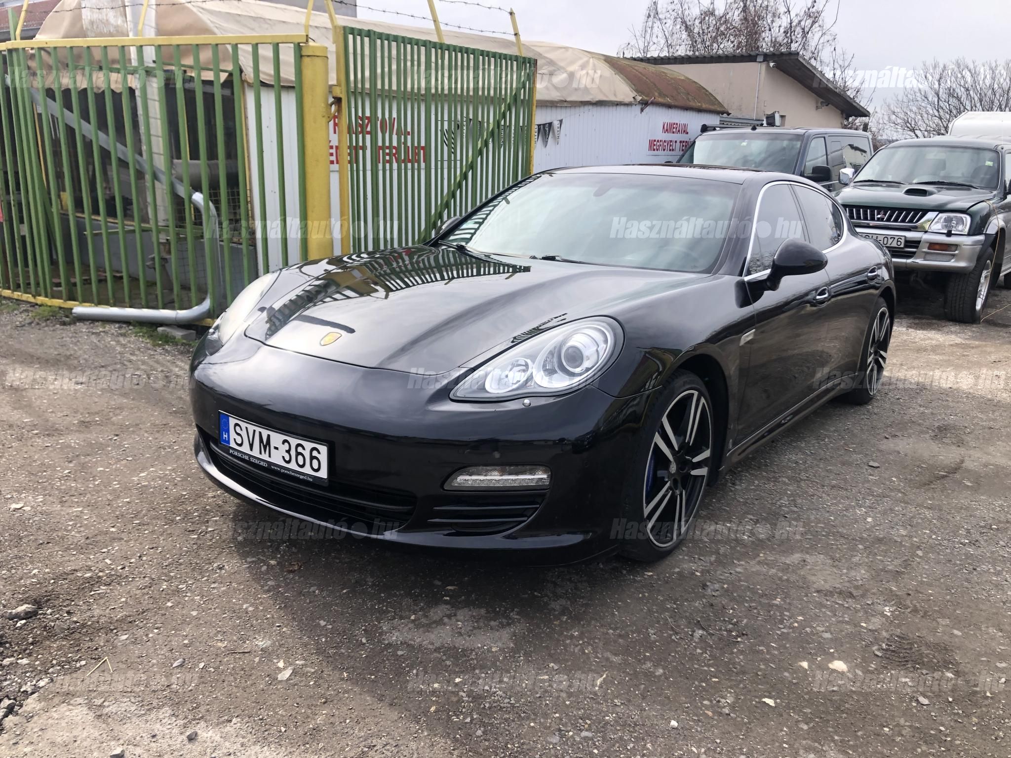 PORSCHE PANAMERA 2010/6 - 1