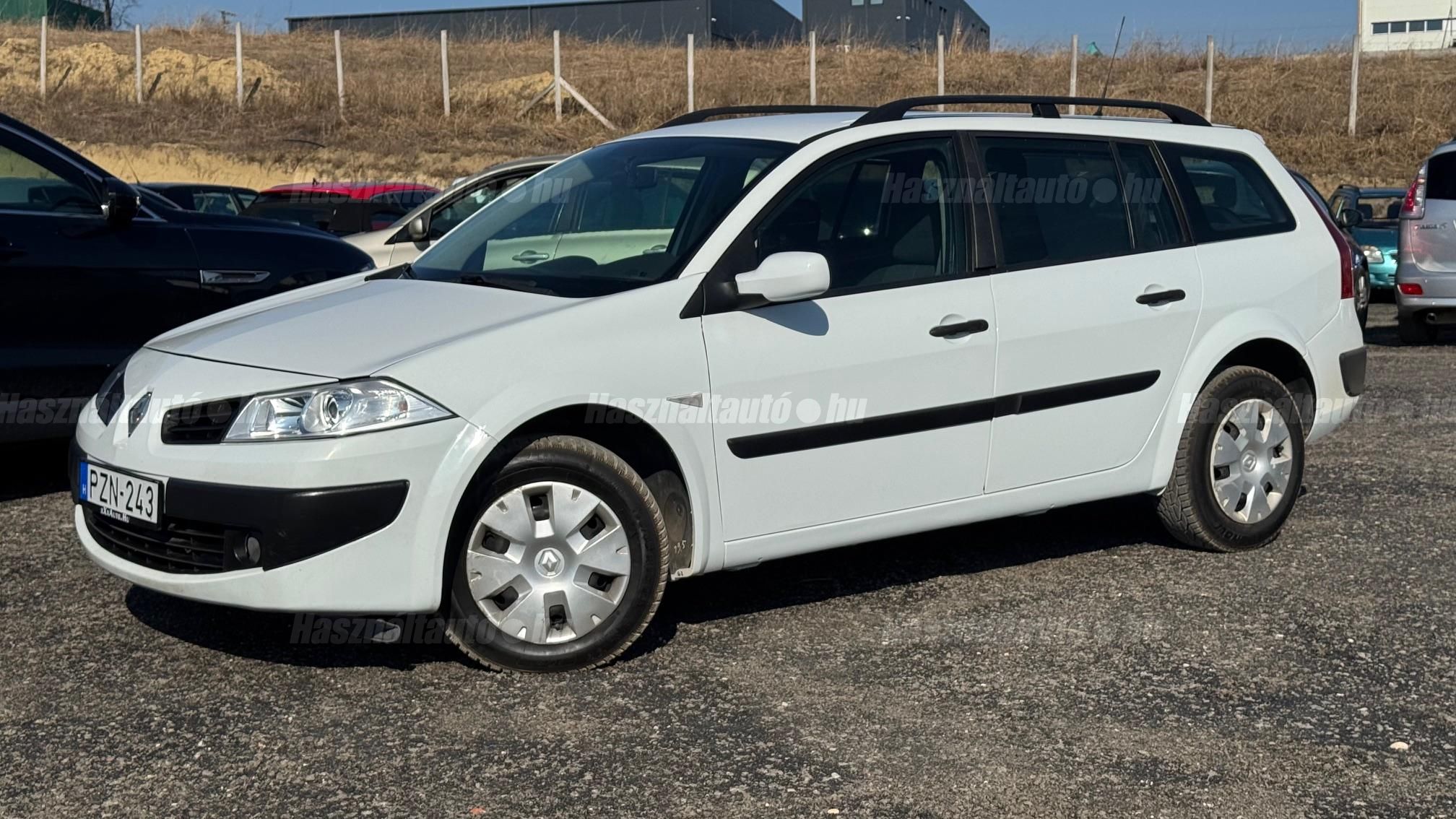 RENAULT MEGANE 2009/3 - 1