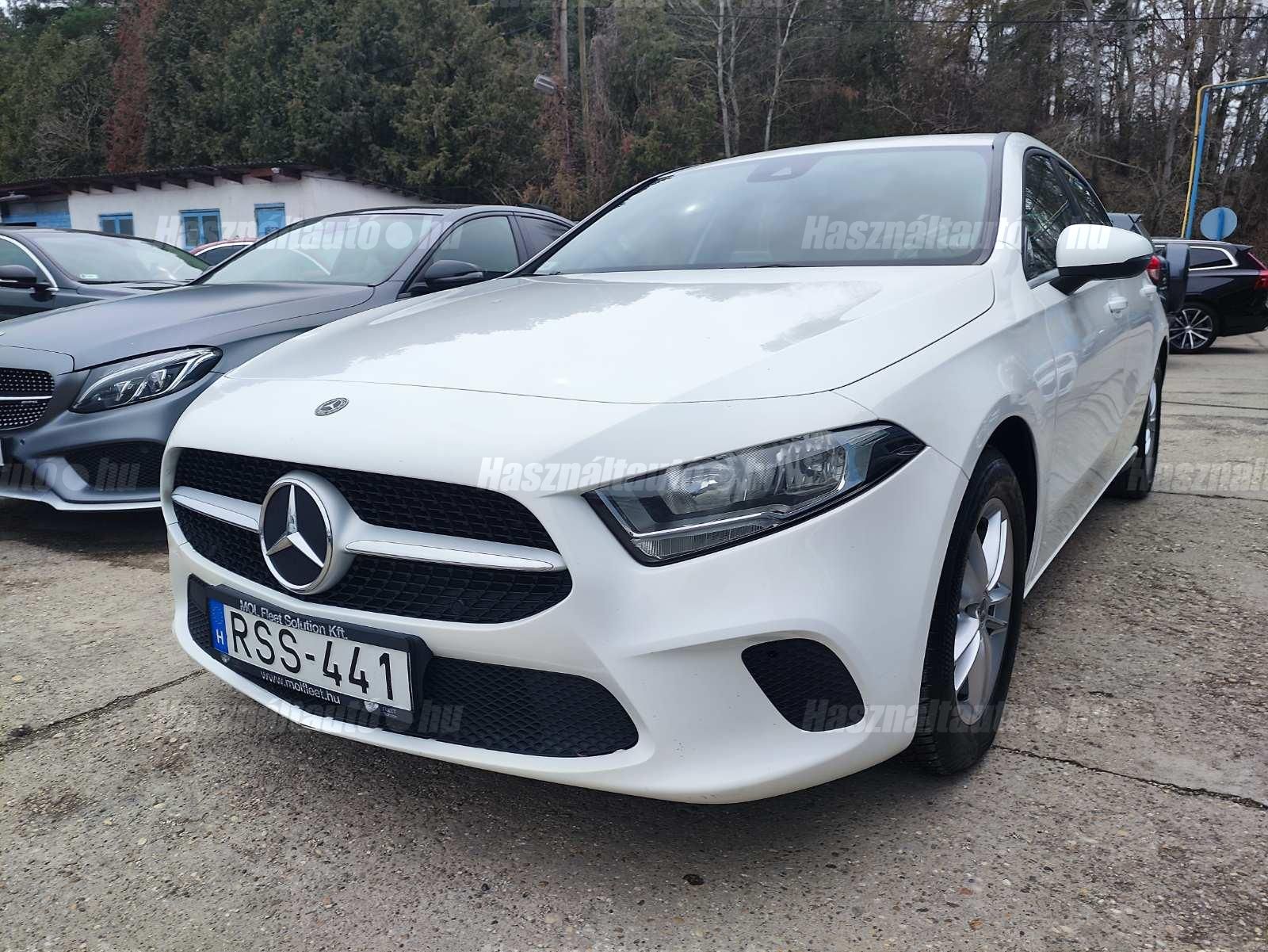MERCEDES-BENZ A 180 2019/9 - 1
