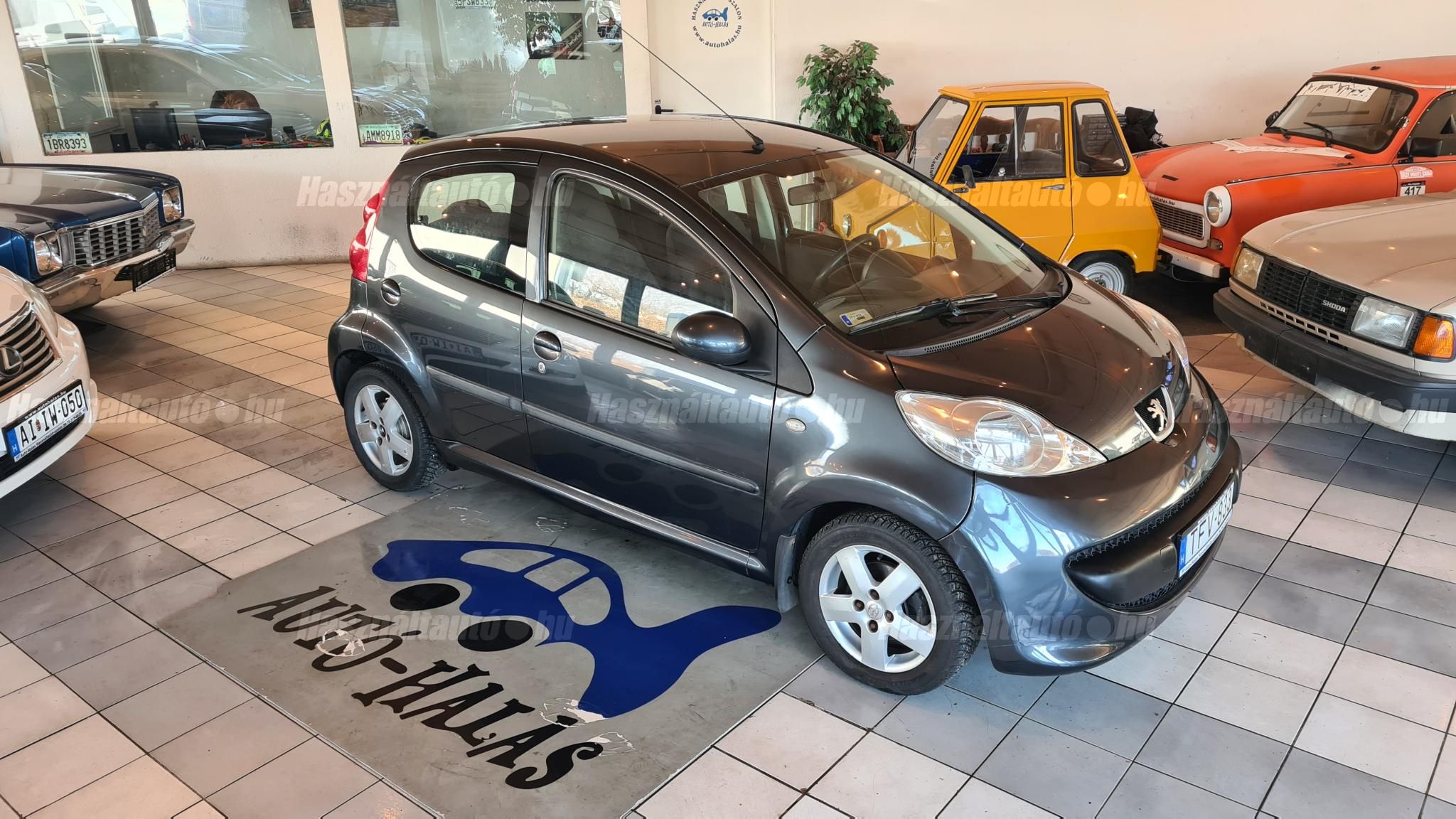 PEUGEOT 107 2008/4 - 1