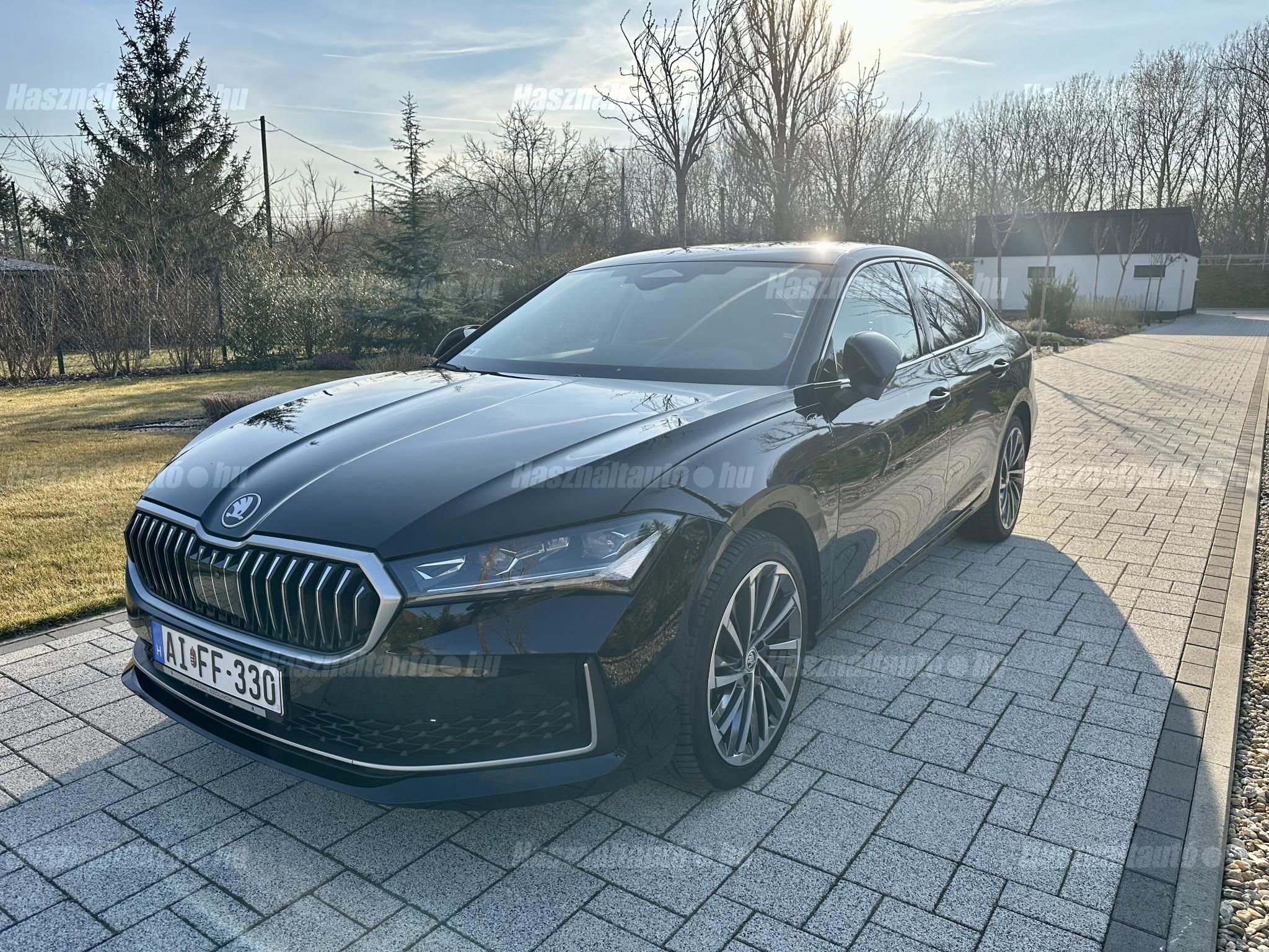 SKODA SUPERB 2024 - 1