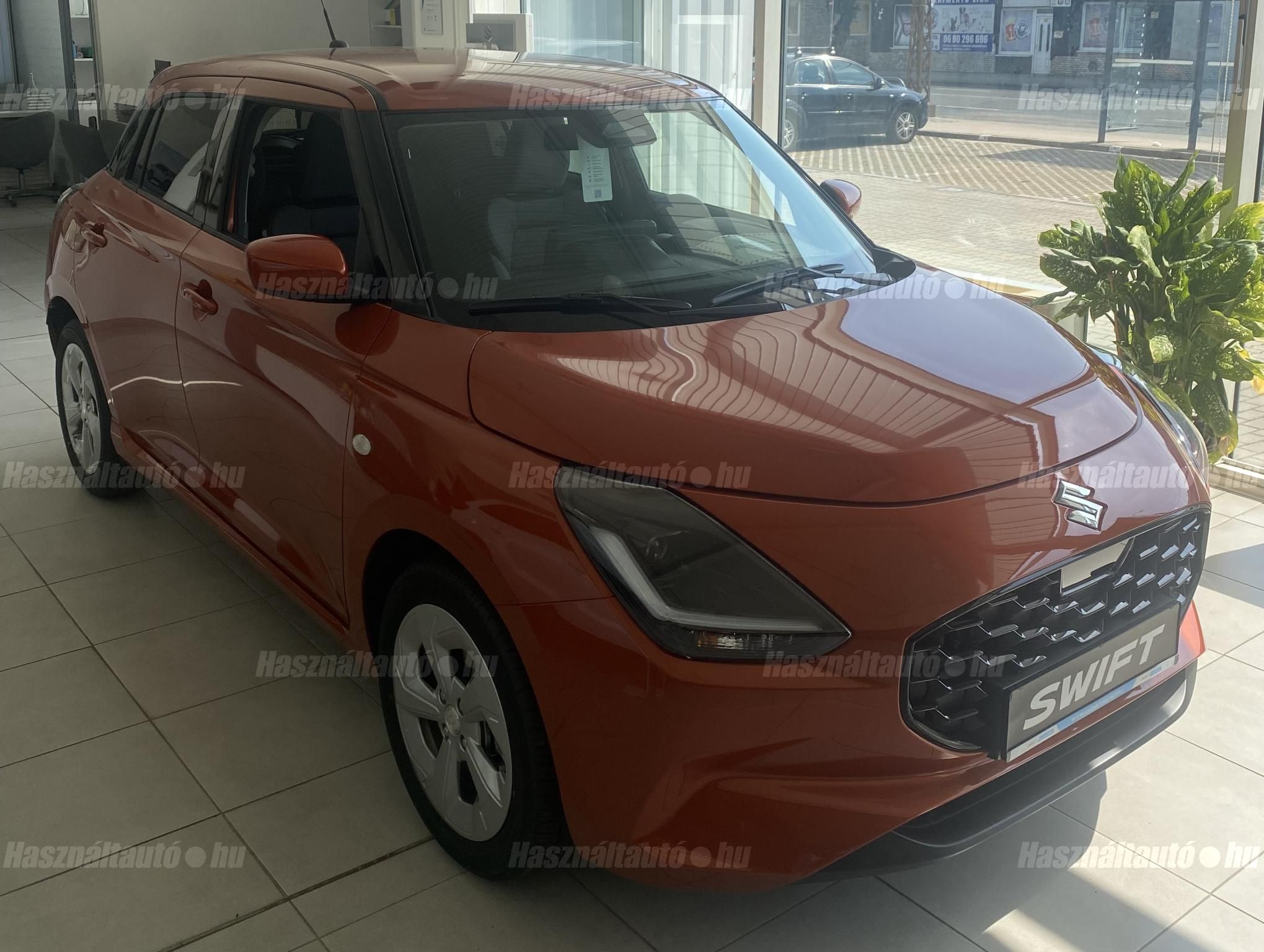 SUZUKI SWIFT 2025 - 1