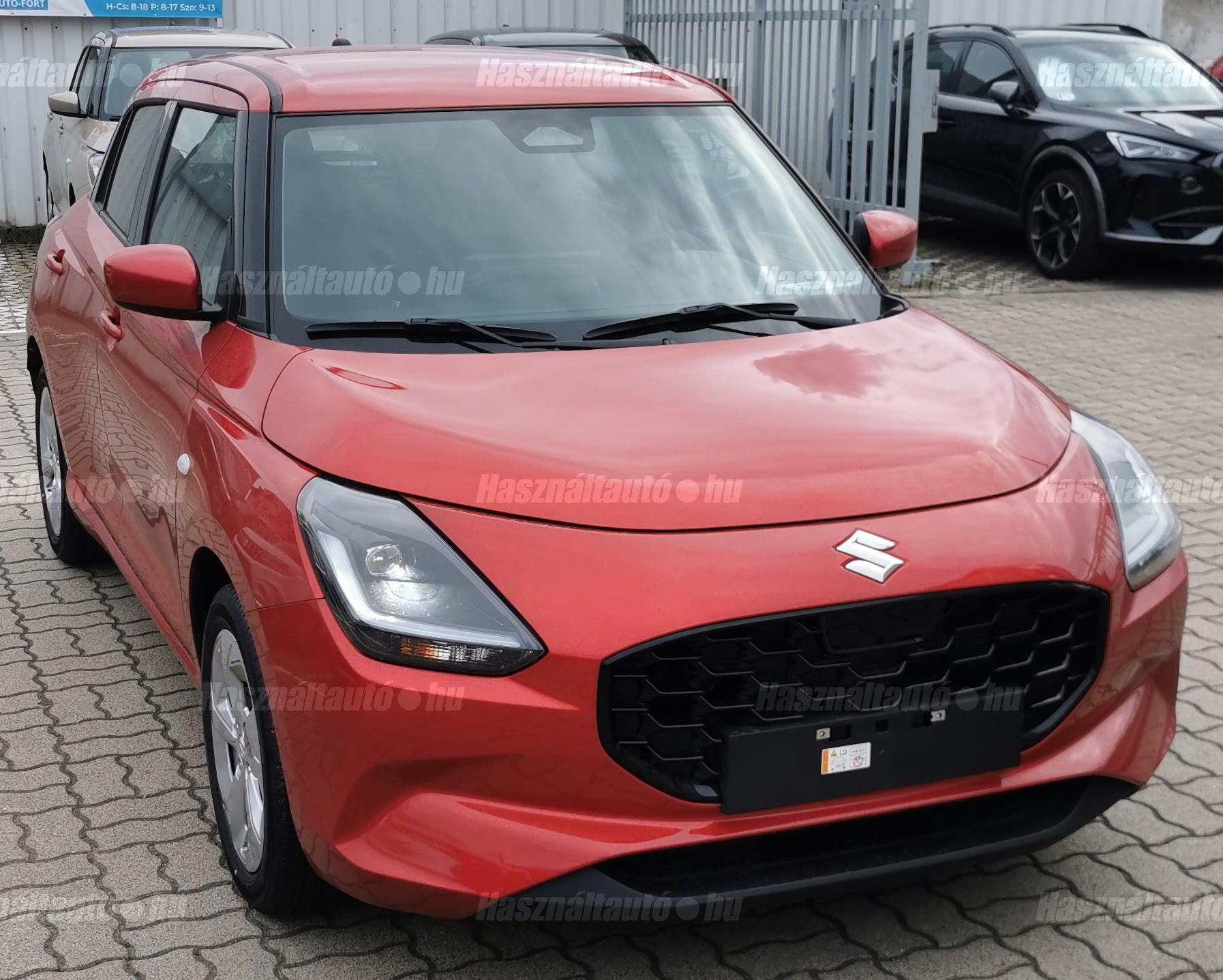 SUZUKI SWIFT 2025 - 1