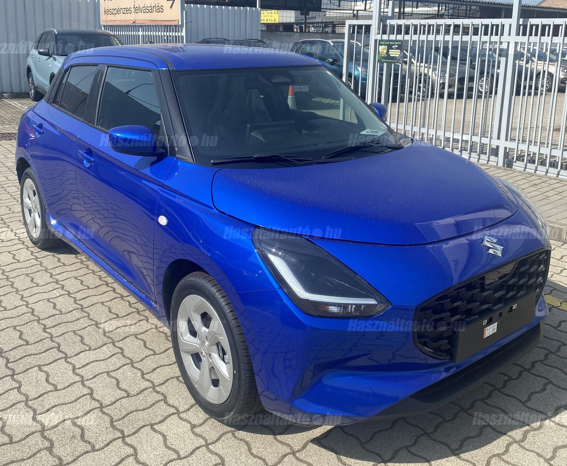 SUZUKI SWIFT 2025 - 1