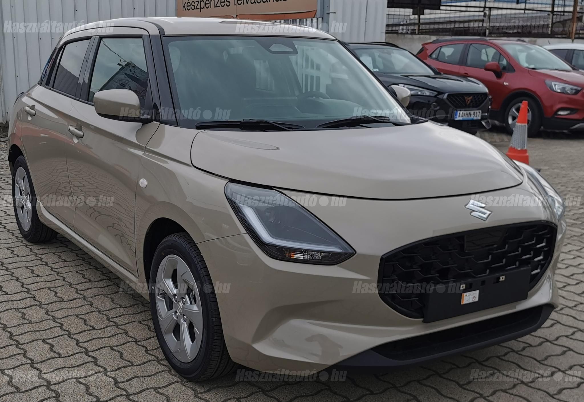 SUZUKI SWIFT 2025 - 1