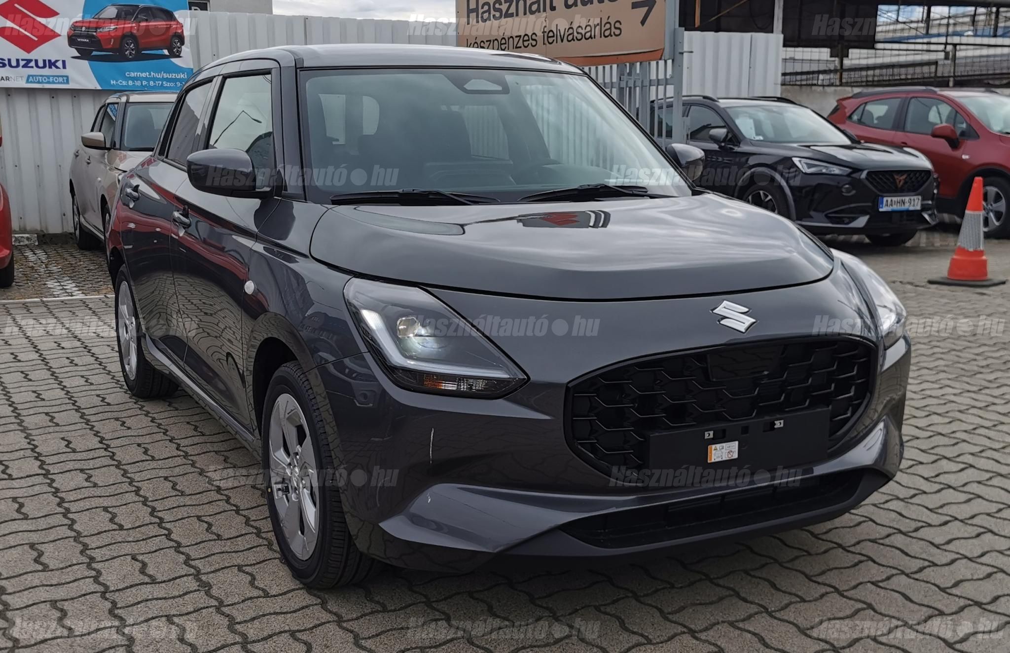 SUZUKI SWIFT 2025 - 1