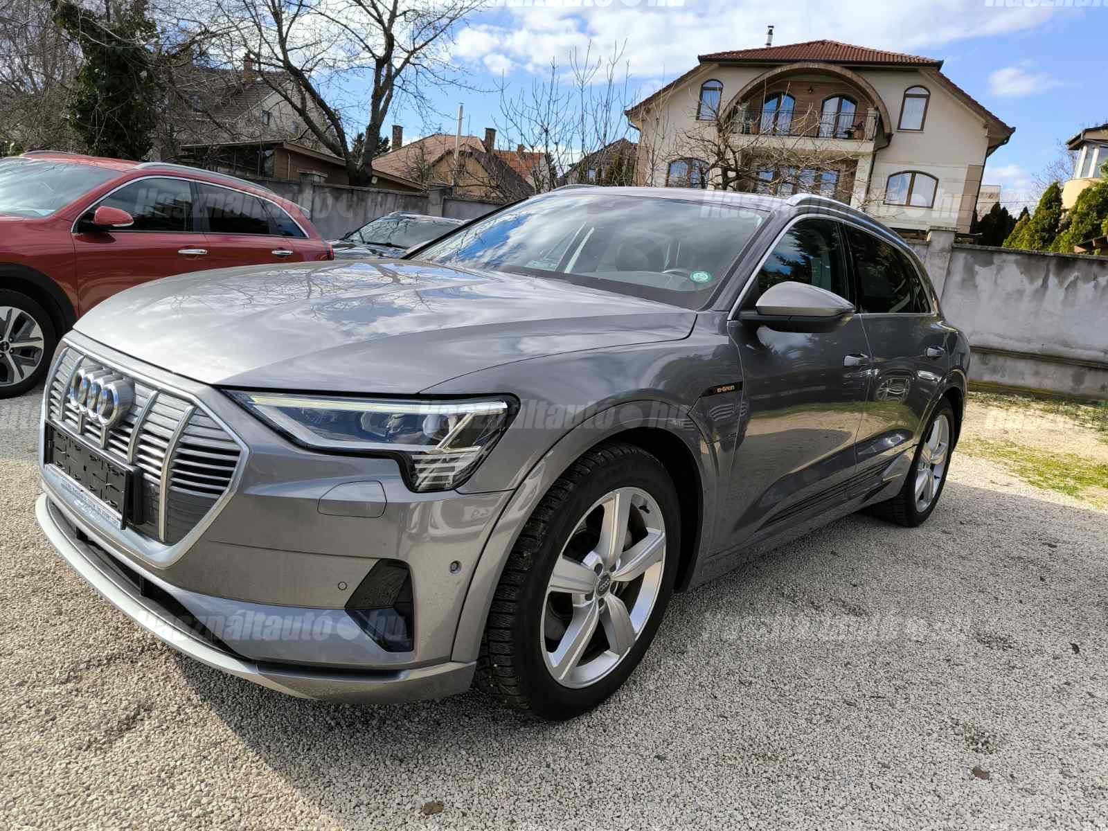 AUDI E-TRON 2019/12 - 1