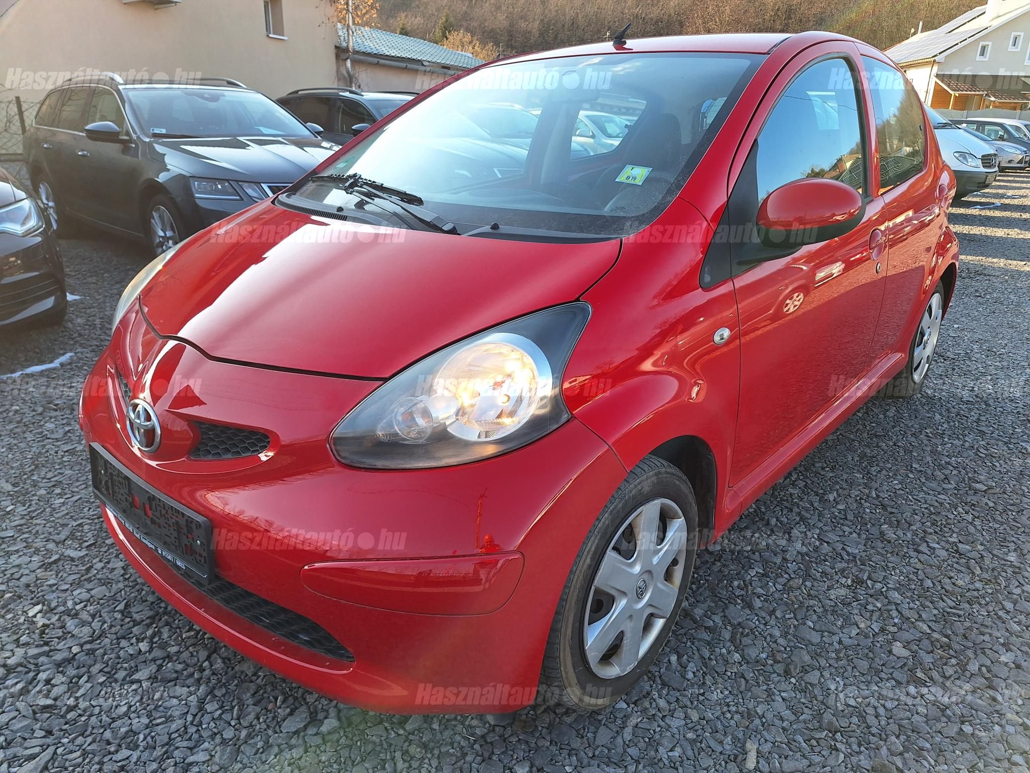 TOYOTA AYGO 2008/3 - 1