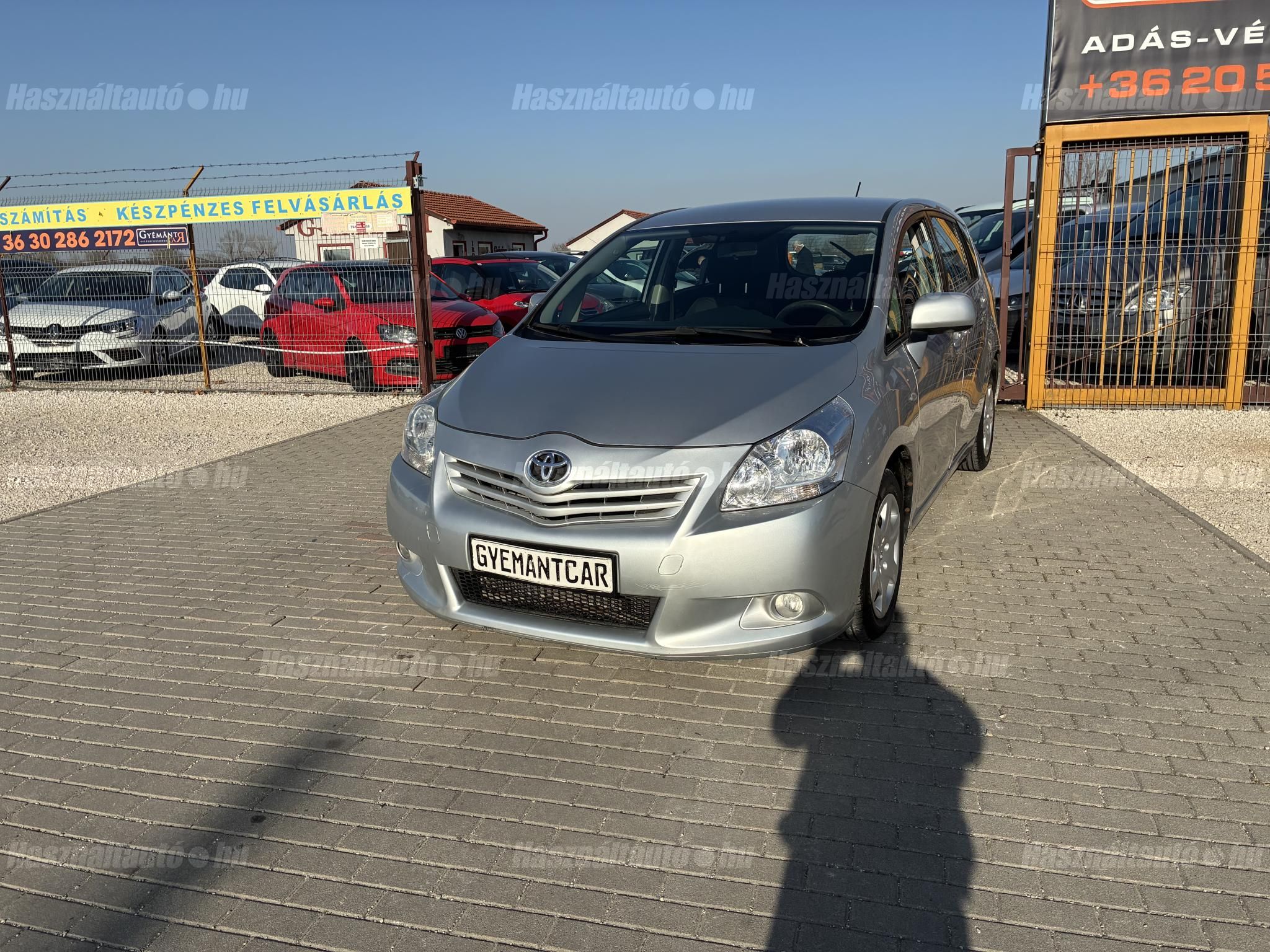 TOYOTA VERSO 2009/8 - 1