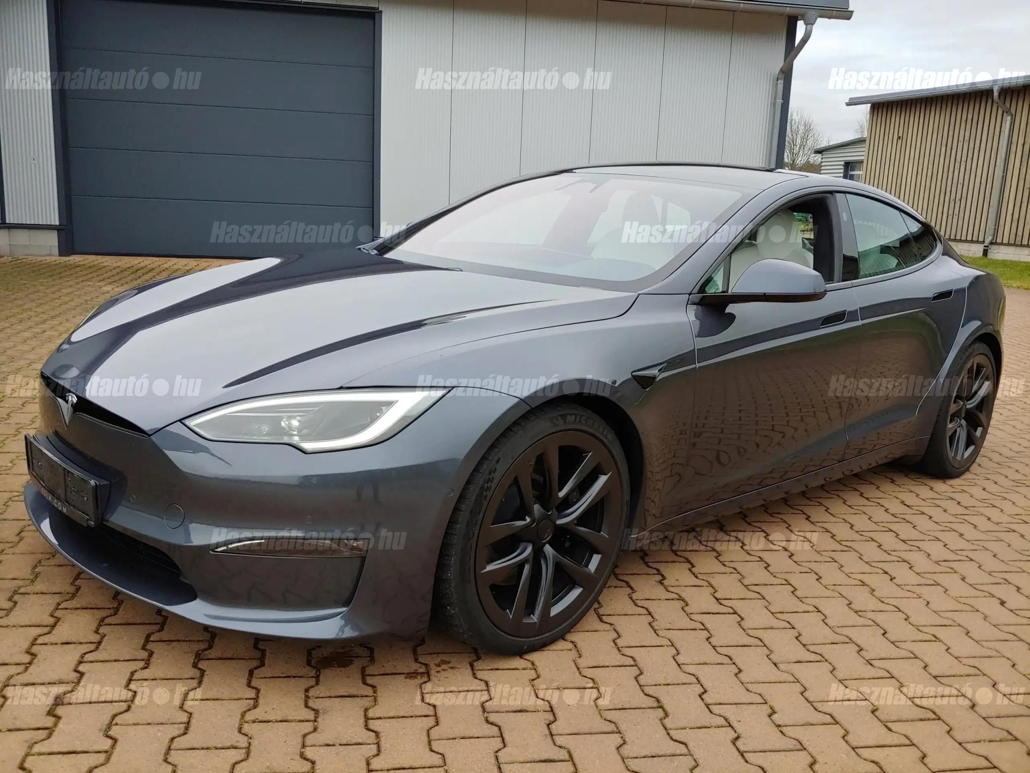 TESLA MODEL S 2022/11 - 1