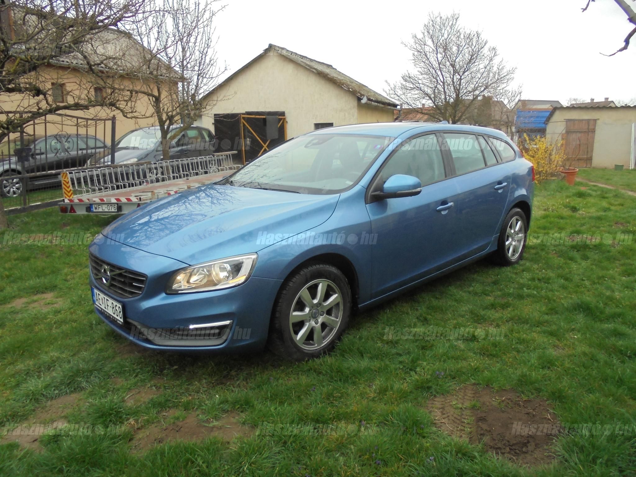 VOLVO V60 2014/5 - 1