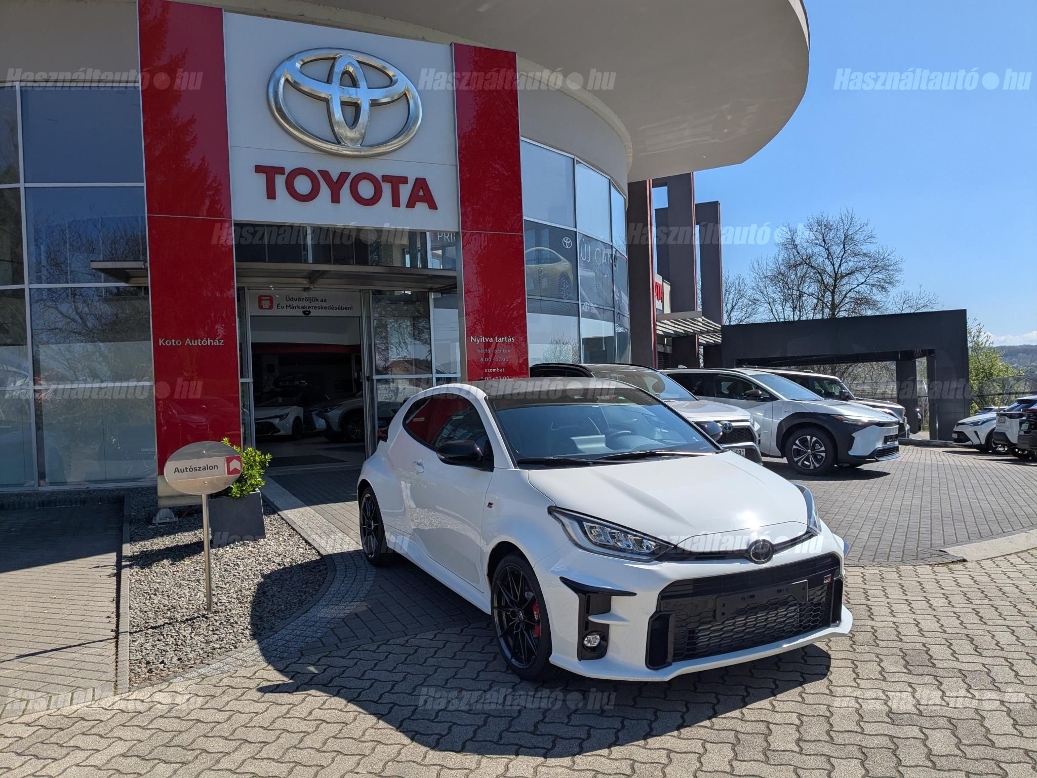 TOYOTA YARIS 2025 - 1