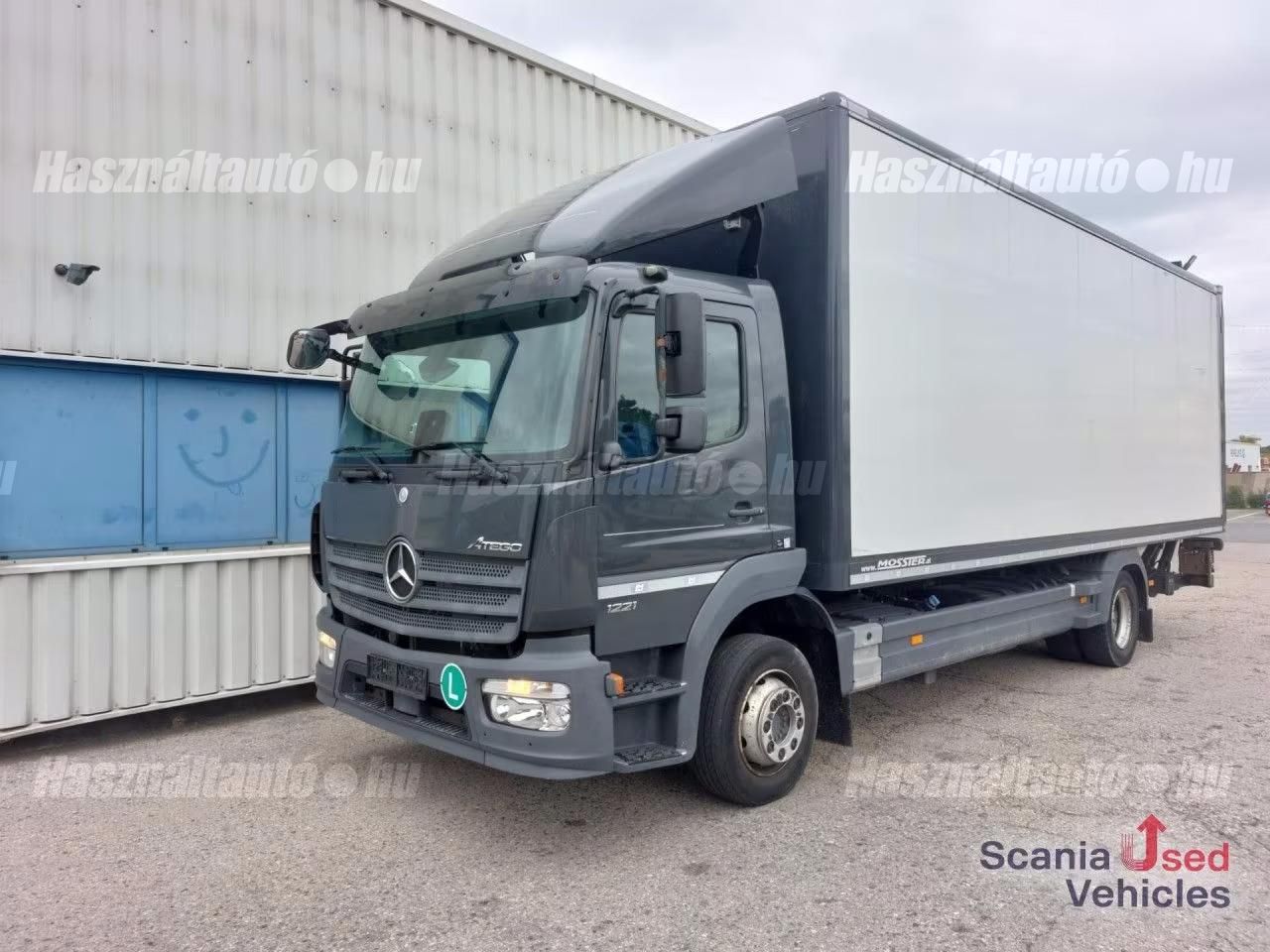 MERCEDES-BENZ 2018/9 - 1